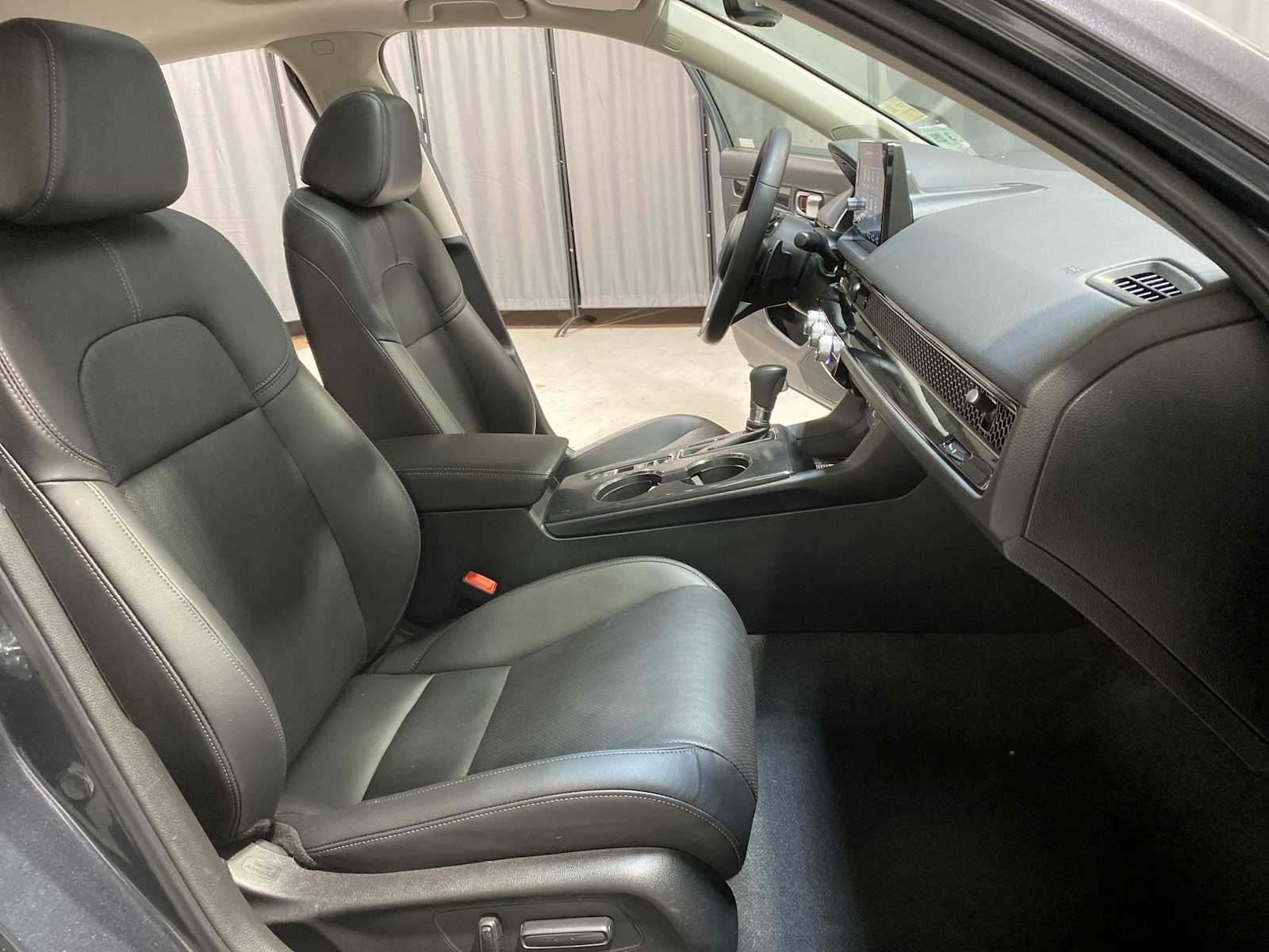 Thumbnail: 2024 Honda Civic - 14