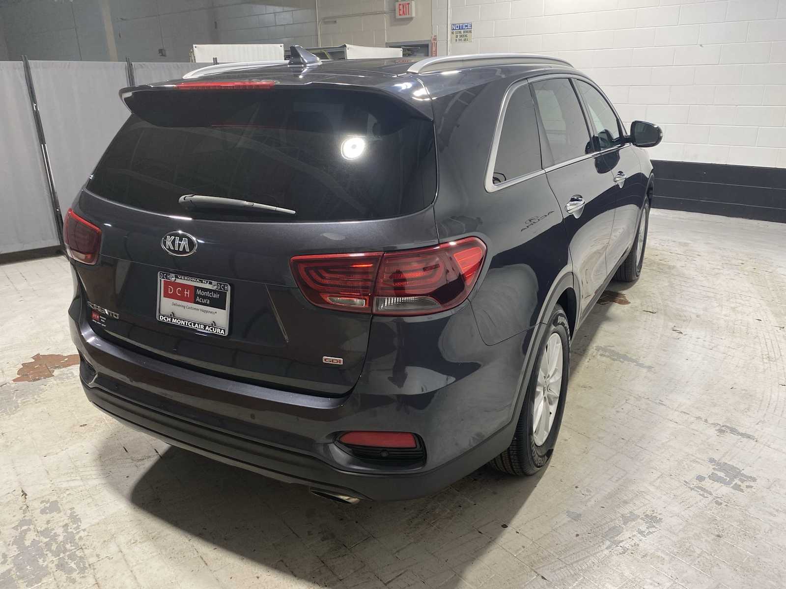 Thumbnail: 2019 Kia Sorento - 26