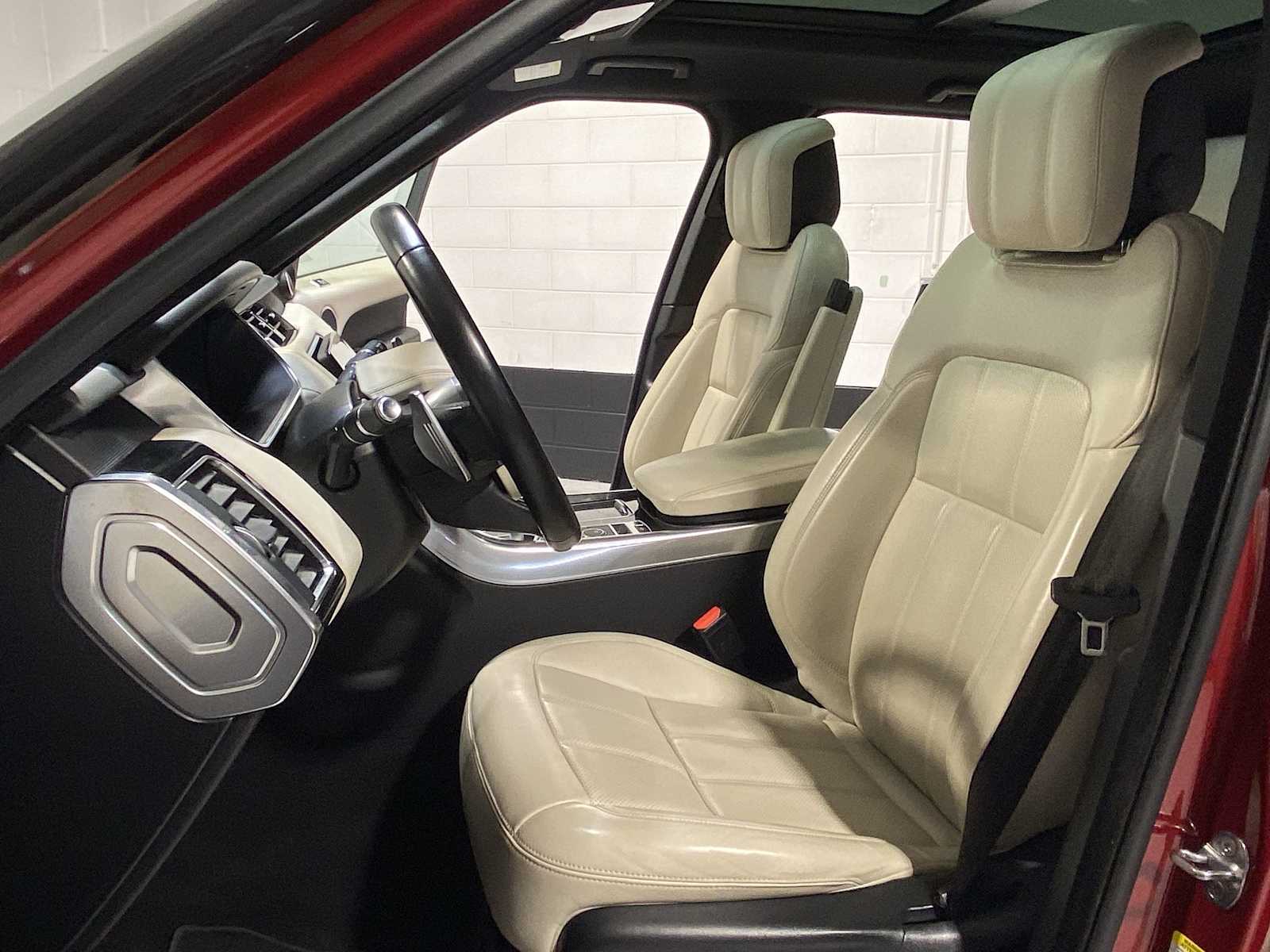 Thumbnail: 2021 Land Rover Range Rover Sport - 11
