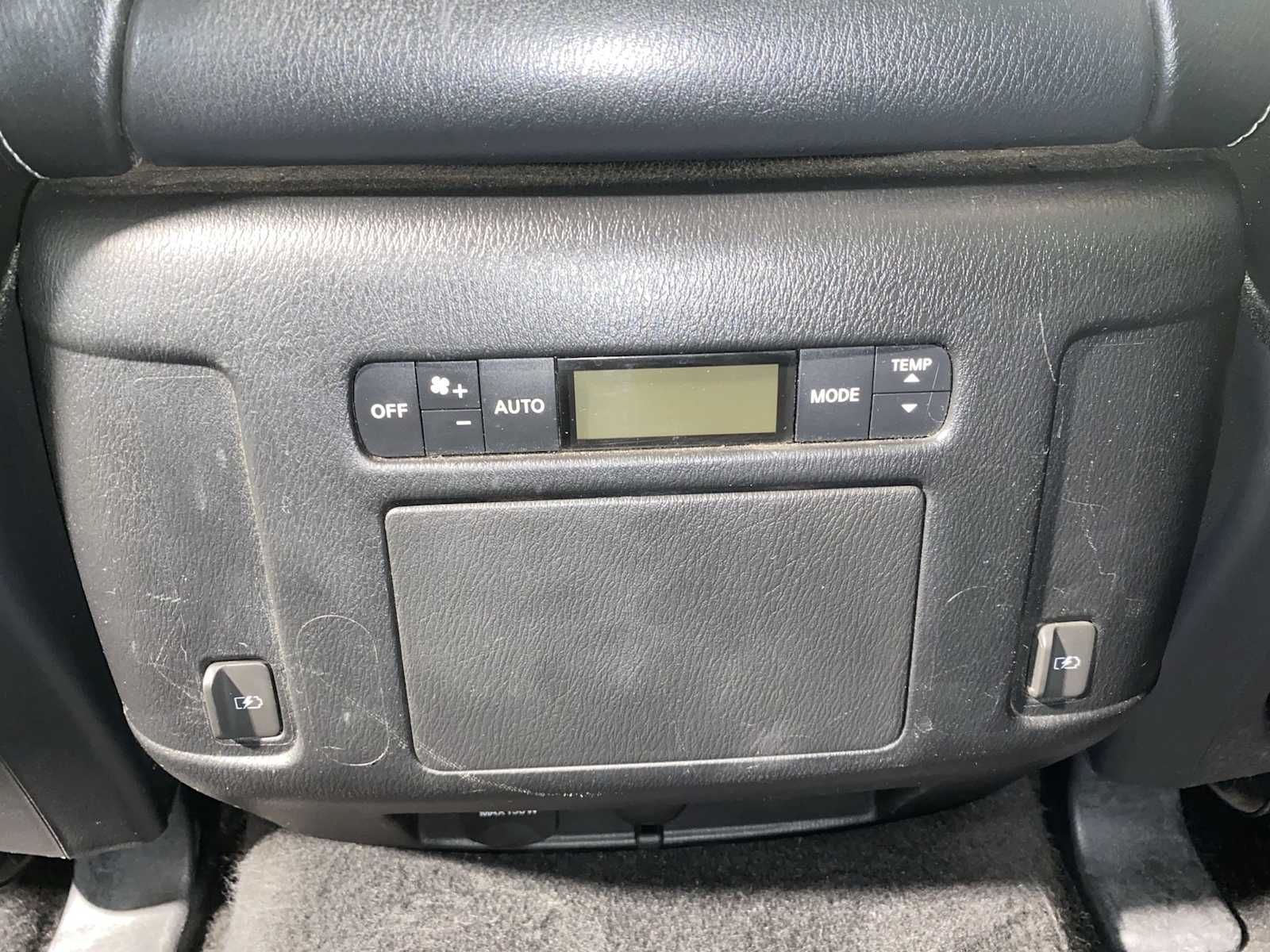 Thumbnail: 2020 Nissan Armada - 25