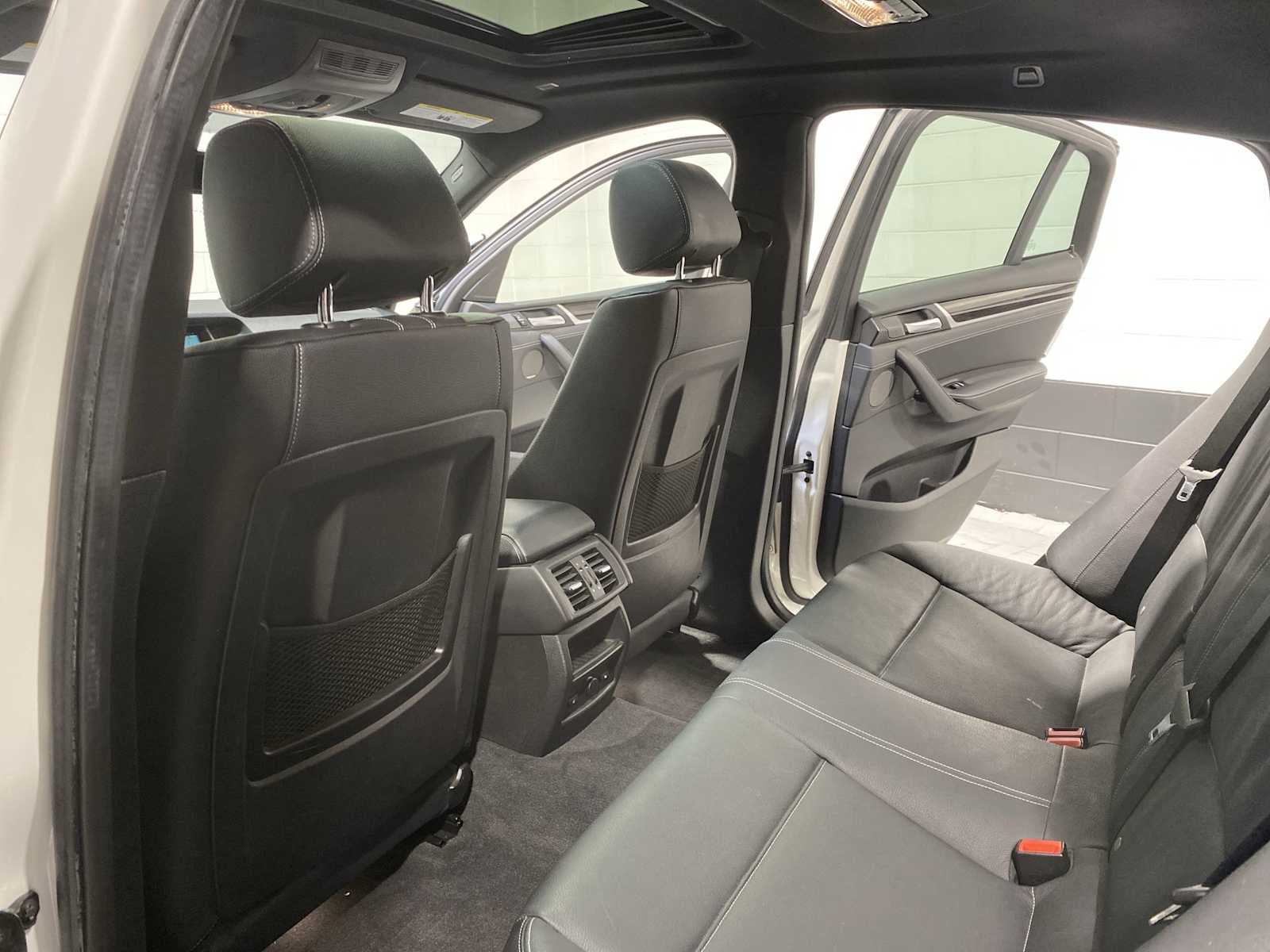 Thumbnail: 2018 BMW X4 - 12