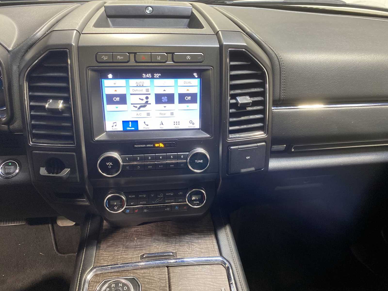 Thumbnail: 2019 Ford Expedition - 15