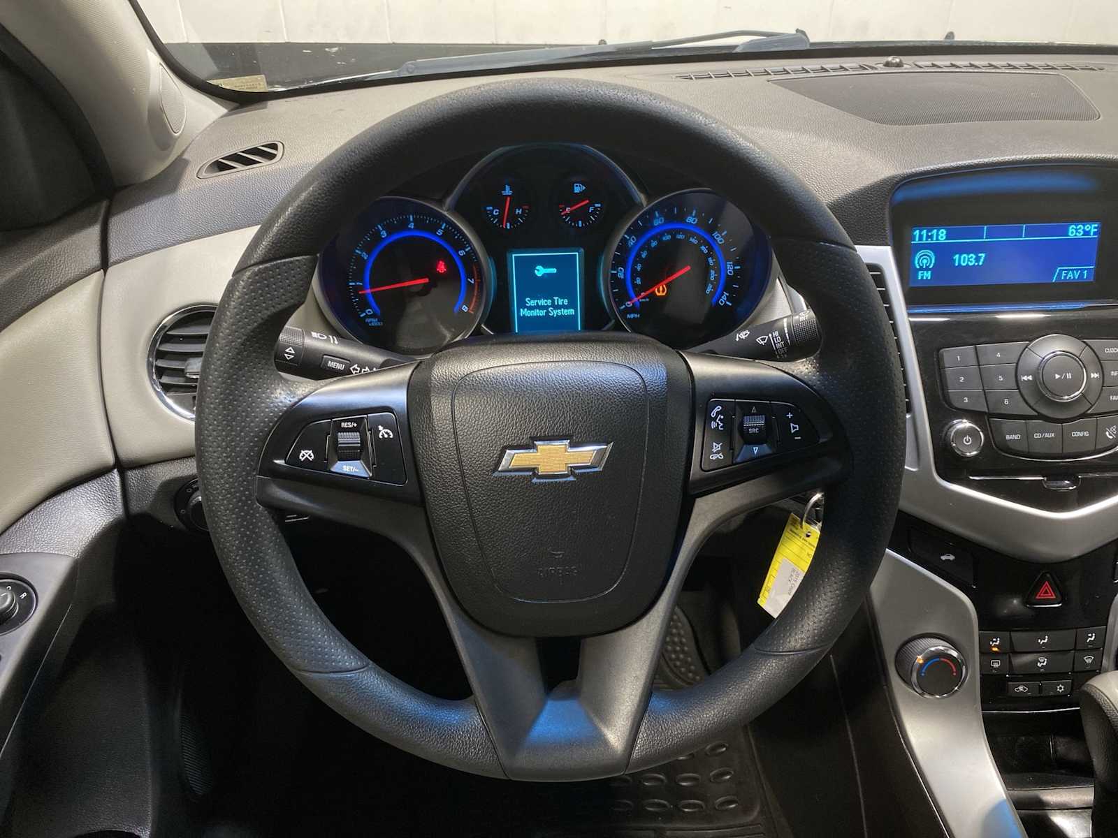 Thumbnail: 2015 Chevrolet Cruze - 15