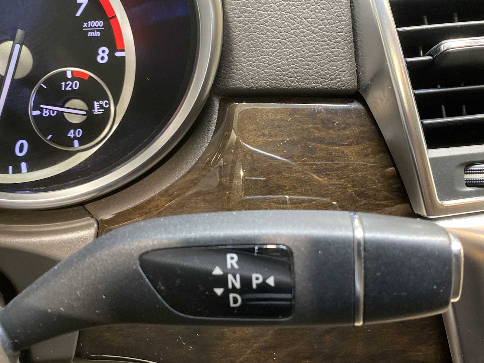 Thumbnail: 2015 Mercedes-Benz M-Class - 17