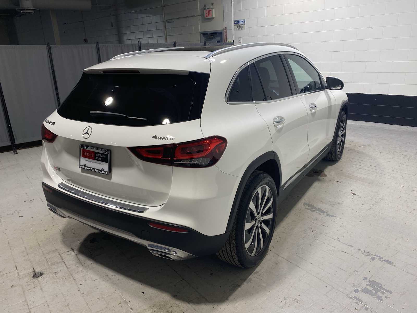 Thumbnail: 2023 Mercedes-Benz GLA - 26