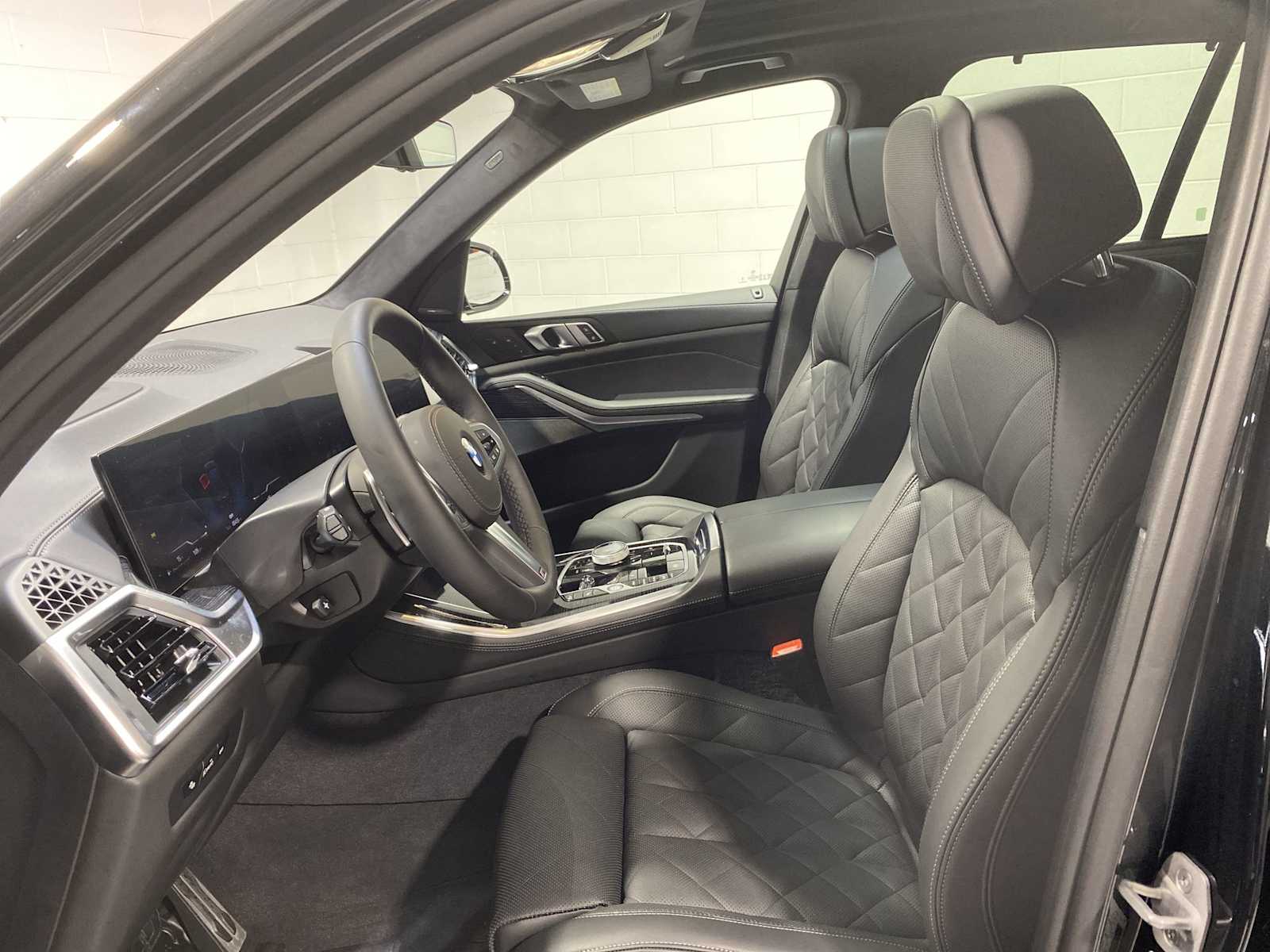 Thumbnail: 2025 BMW X5 - 2