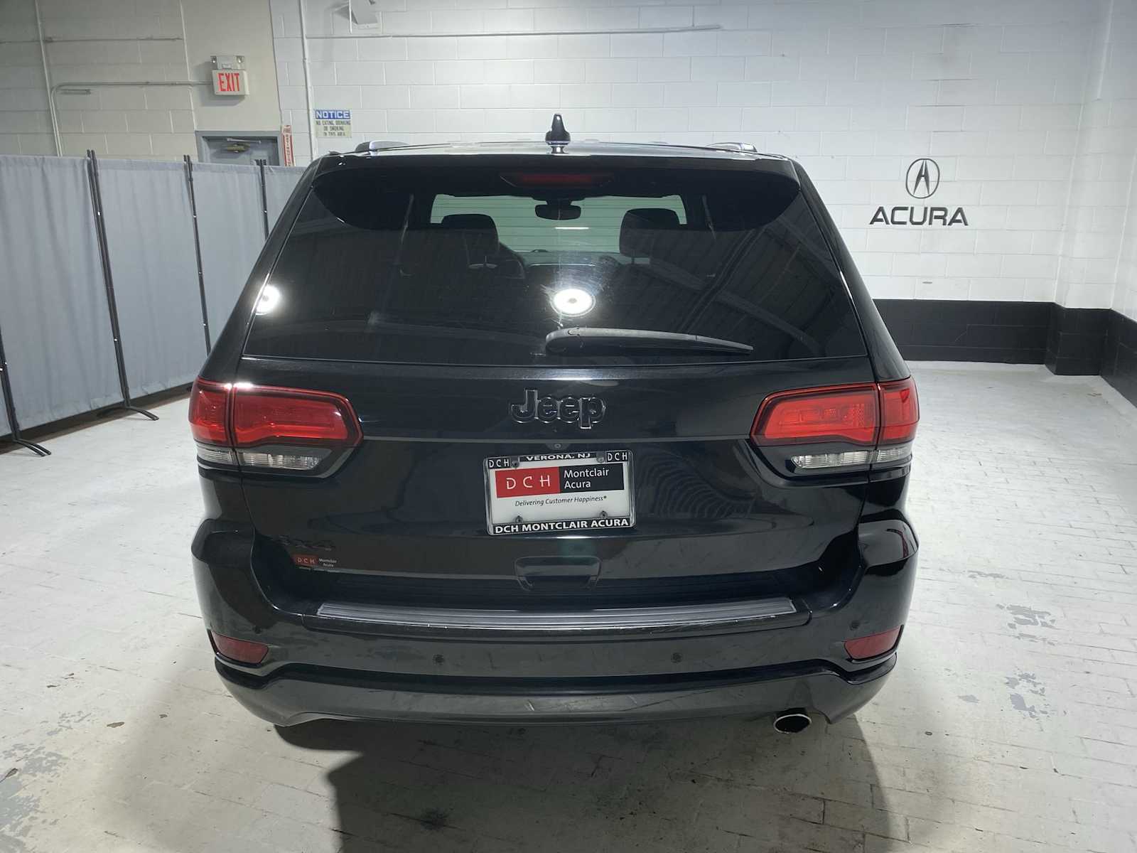 Thumbnail: 2017 Jeep Grand Cherokee - 5