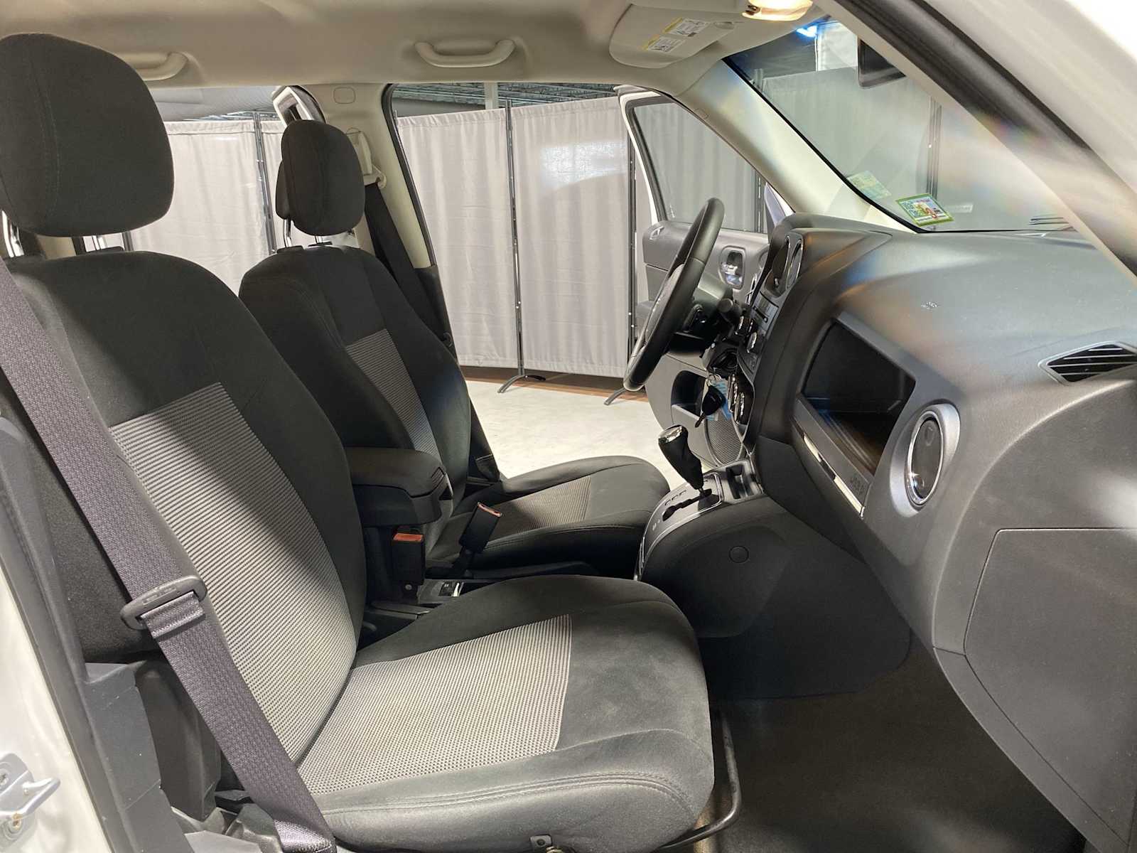 Thumbnail: 2014 Jeep Patriot - 14