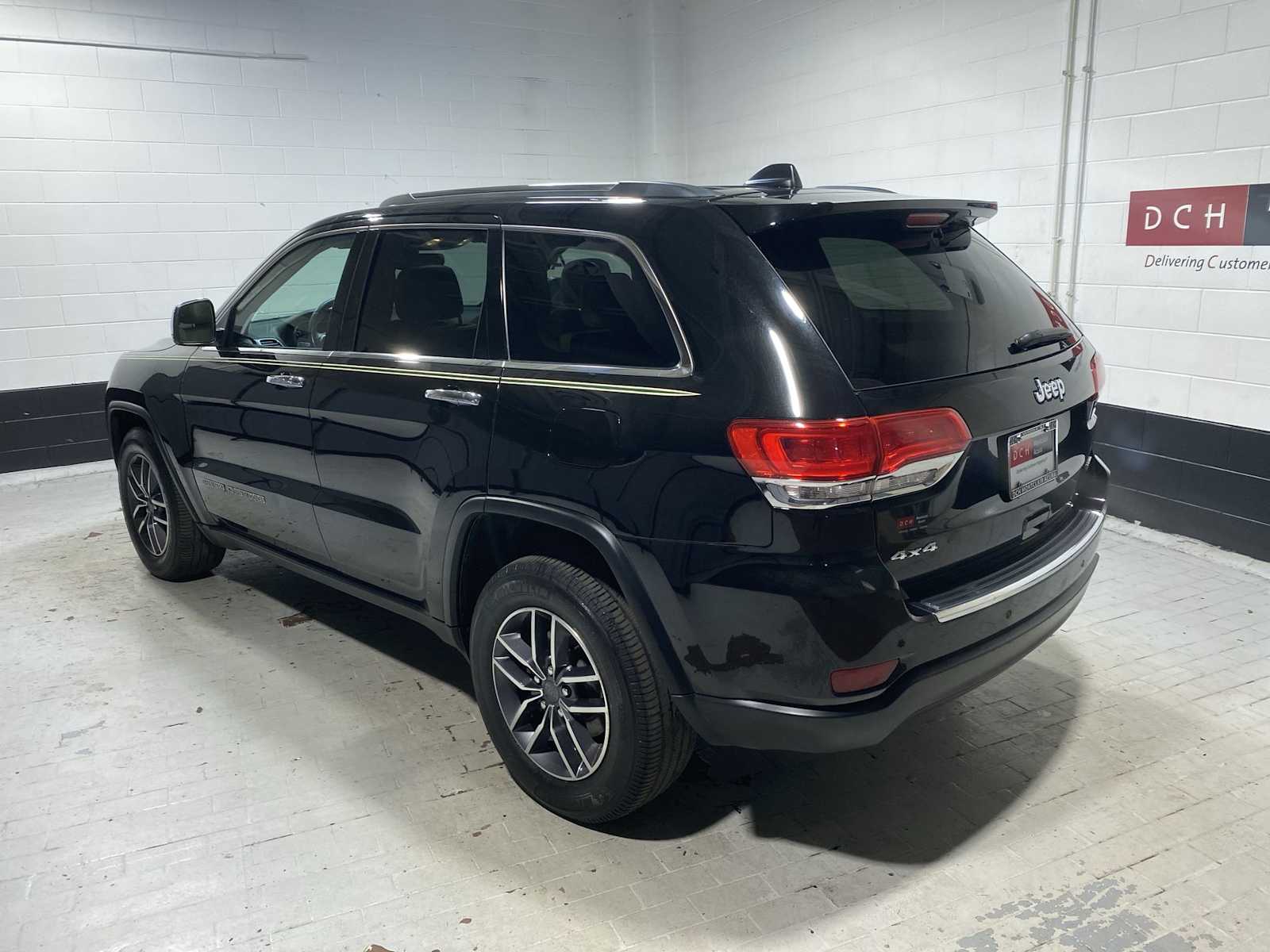 Thumbnail: 2019 Jeep Grand Cherokee - 4