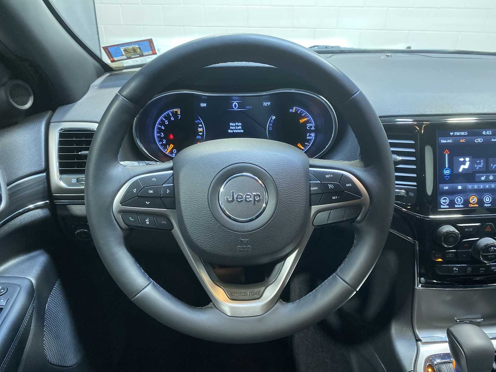 Thumbnail: 2019 Jeep Grand Cherokee - 15