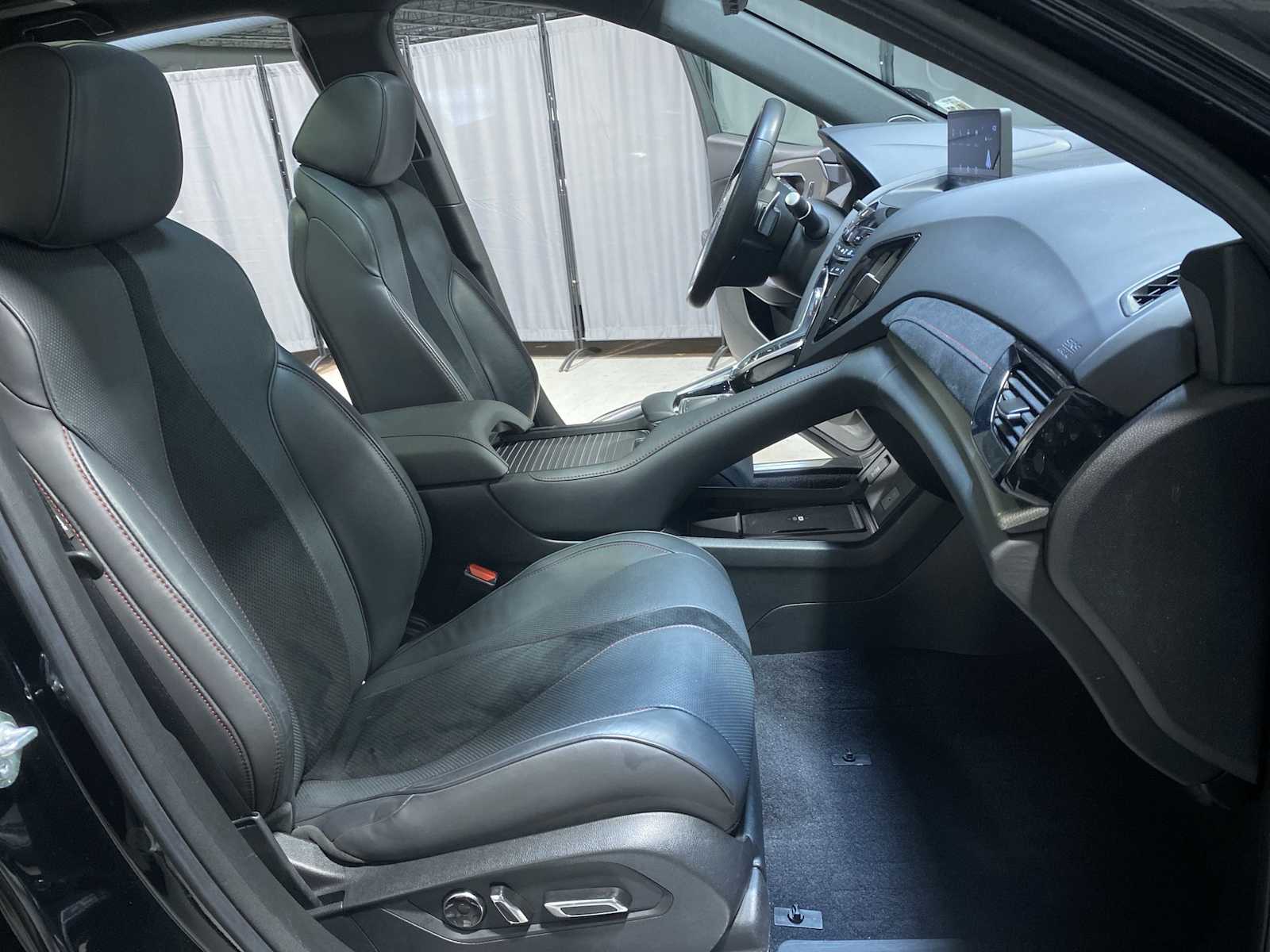 Thumbnail: 2023 Acura RDX - 14