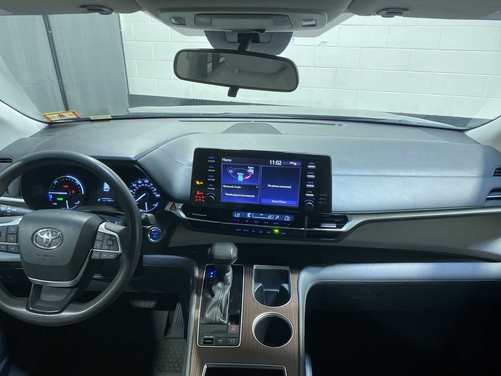 Thumbnail: 2021 Toyota Sienna - 10