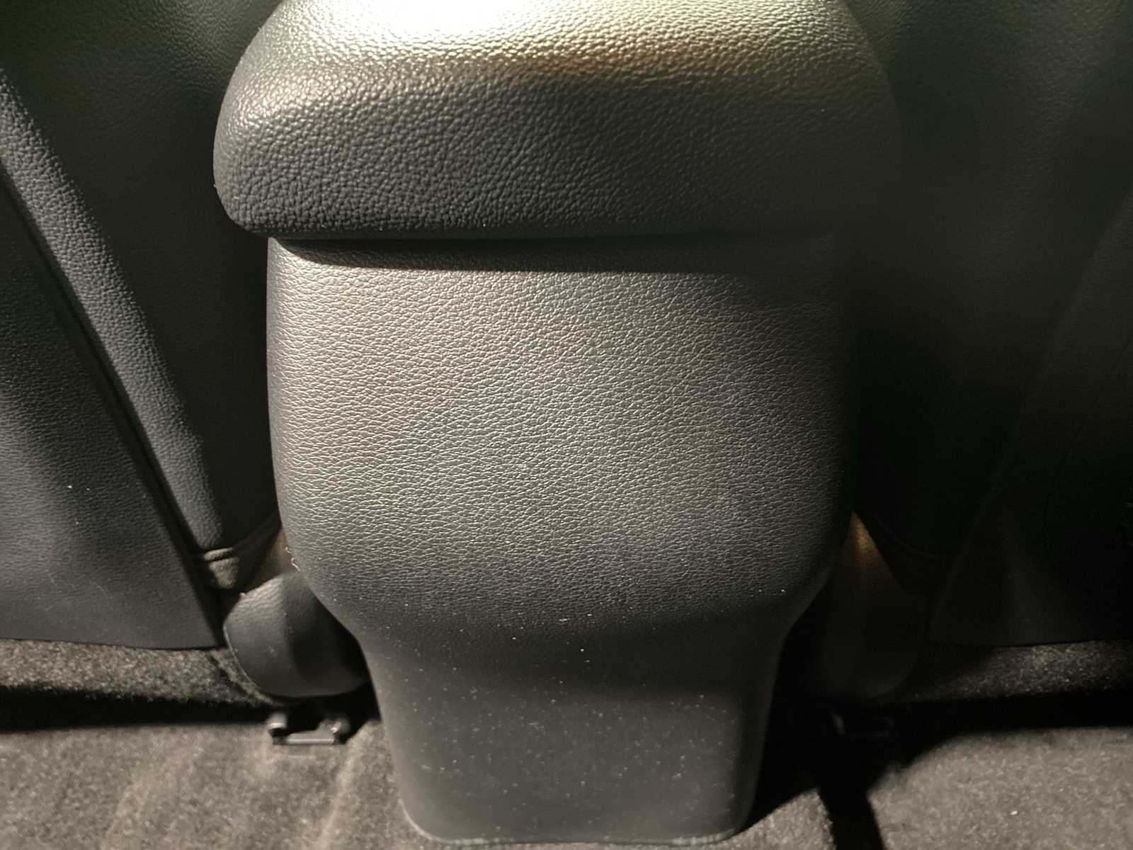 Thumbnail: 2023 Kia Forte - 25