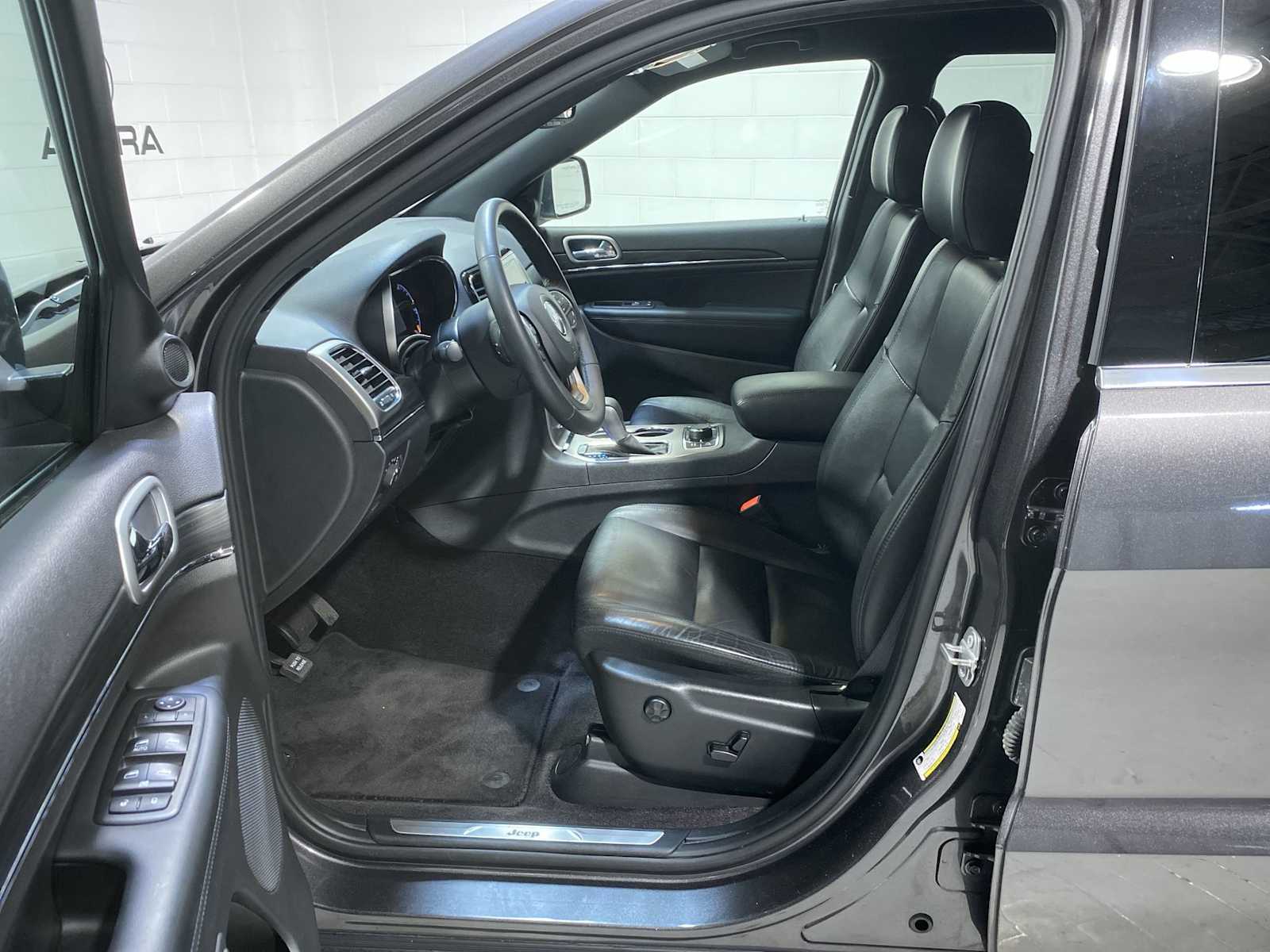 Thumbnail: 2019 Jeep Grand Cherokee - 2