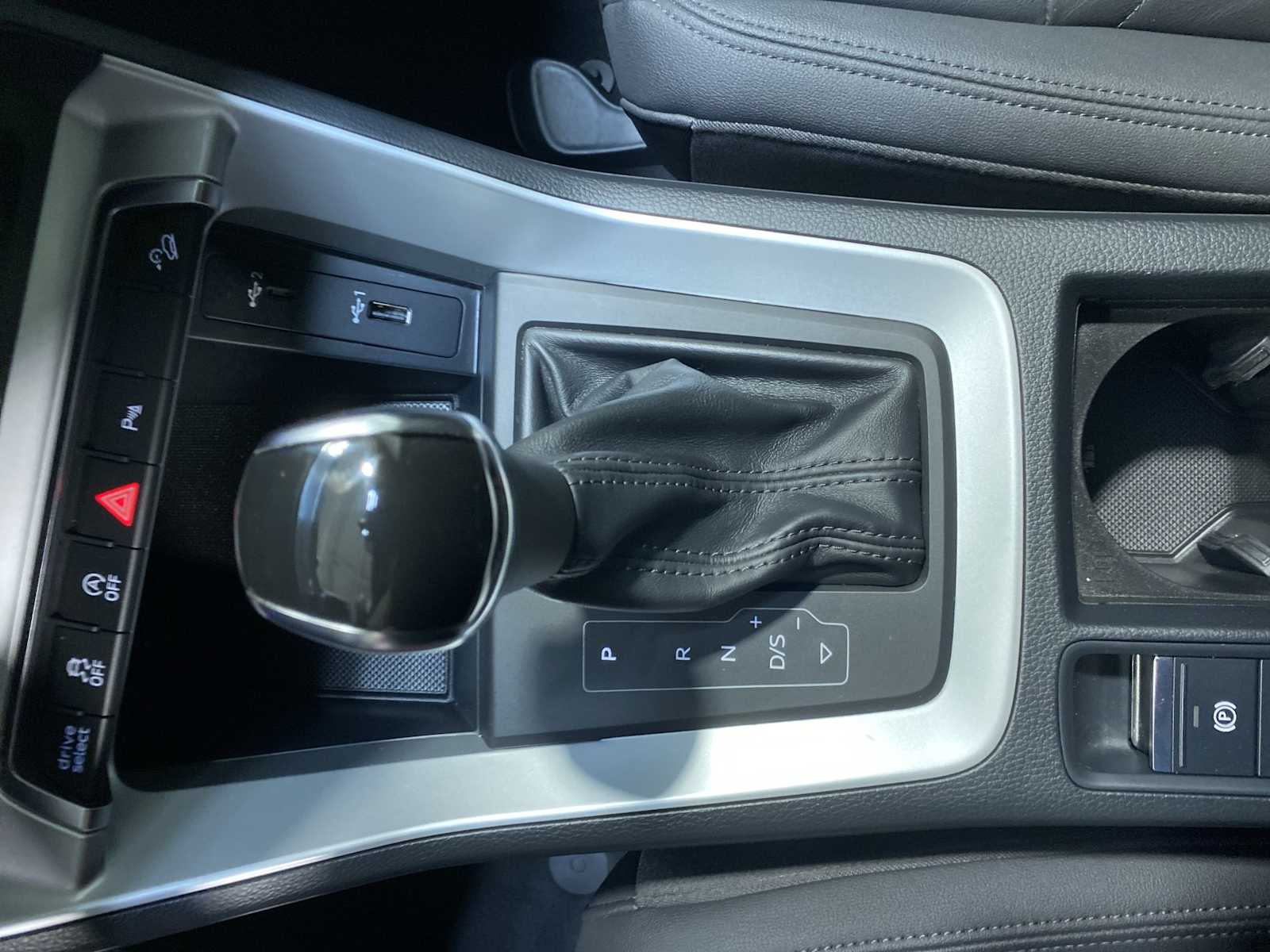 Thumbnail: 2019 Audi Q3 - 17