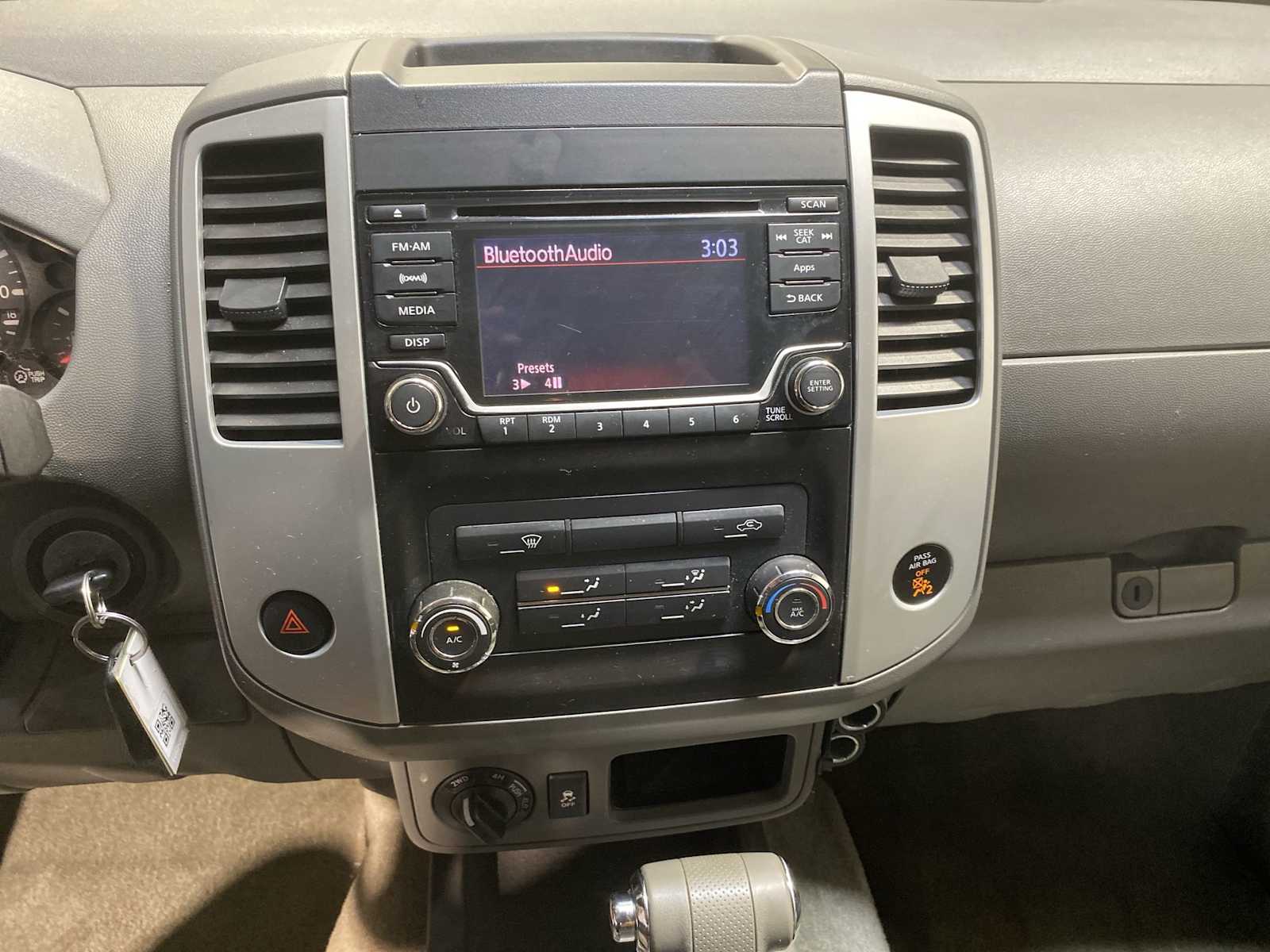 Thumbnail: 2016 Nissan Frontier - 16