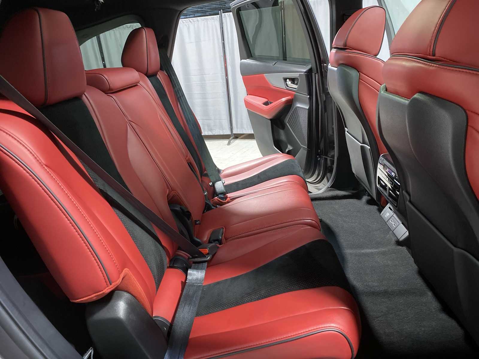 Thumbnail: 2023 Acura MDX - 13