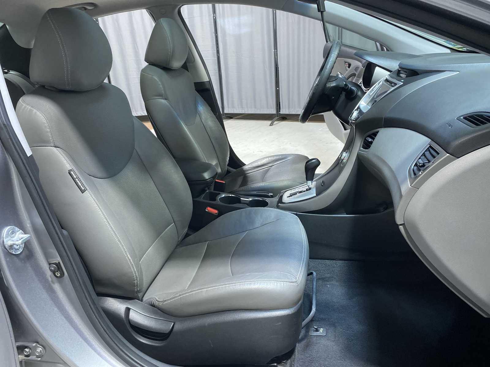 Thumbnail: 2012 Hyundai Elantra - 14
