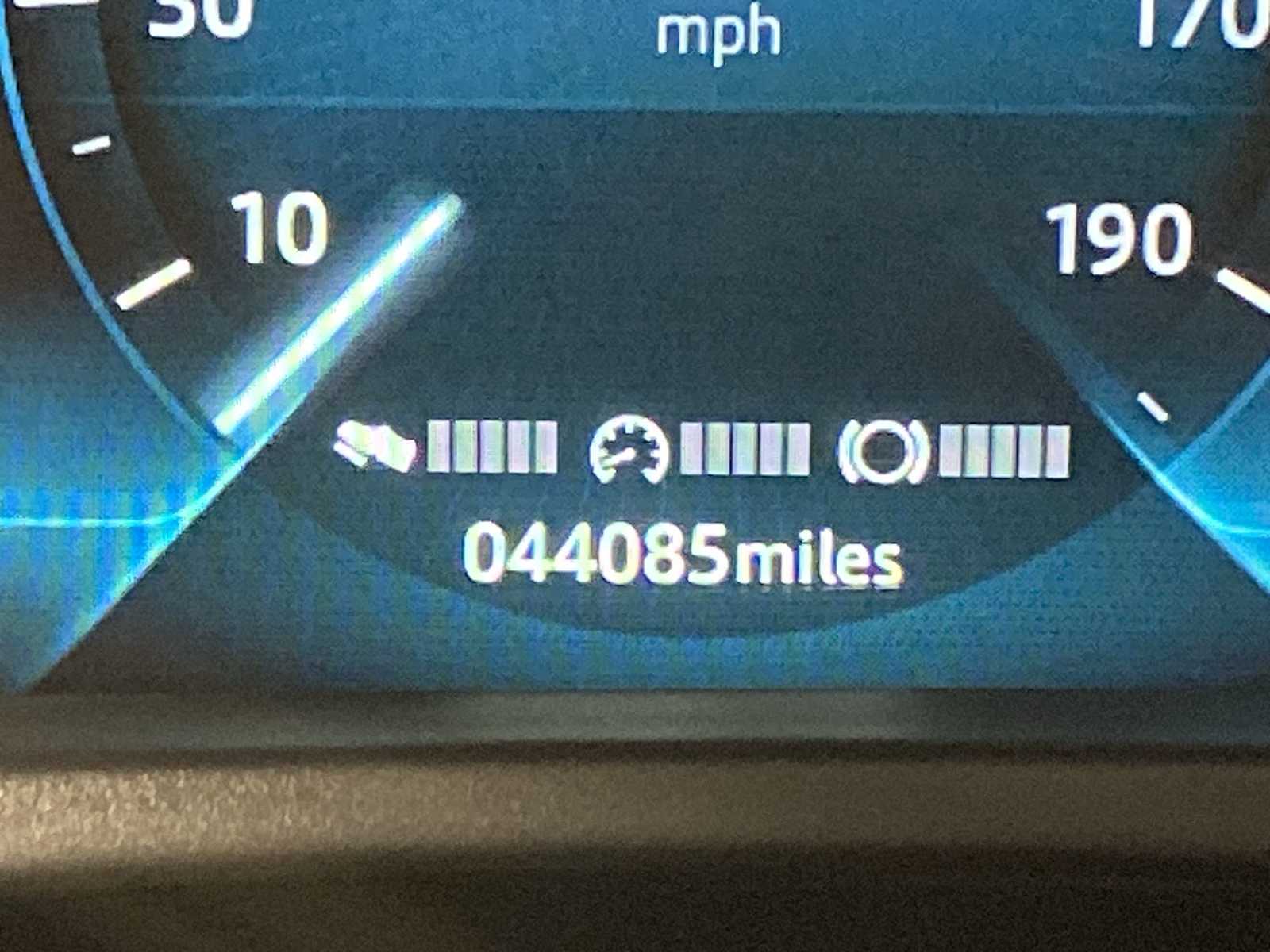 Thumbnail: 2017 Jaguar F-Pace - 18