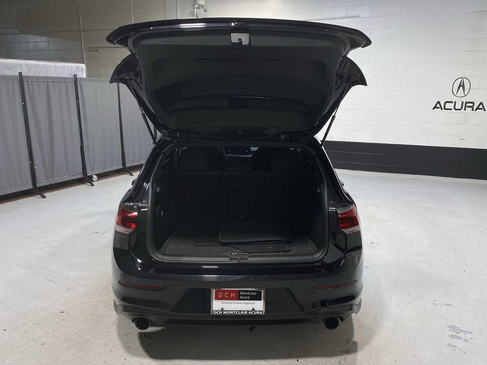 Thumbnail: 2022 Volkswagen Golf - 19