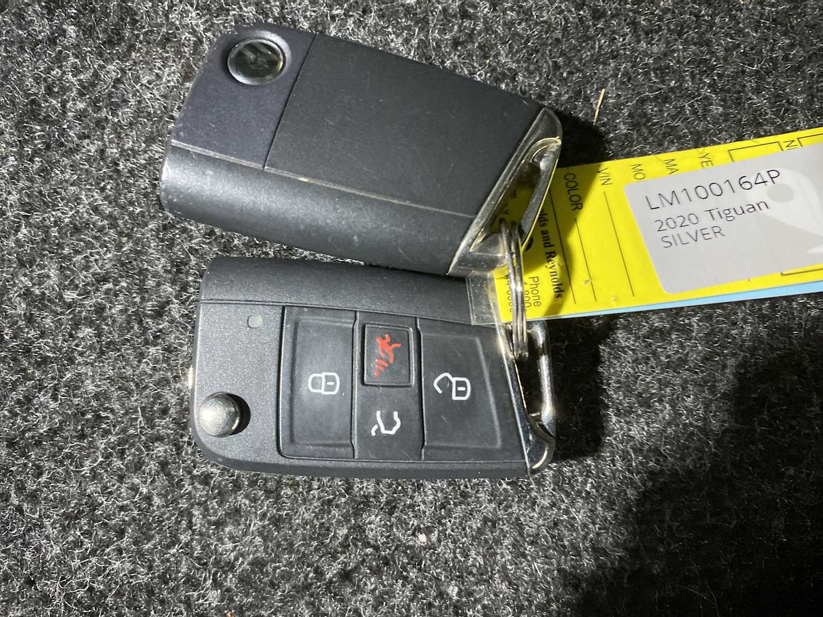 Thumbnail: 2020 Volkswagen Tiguan - 20