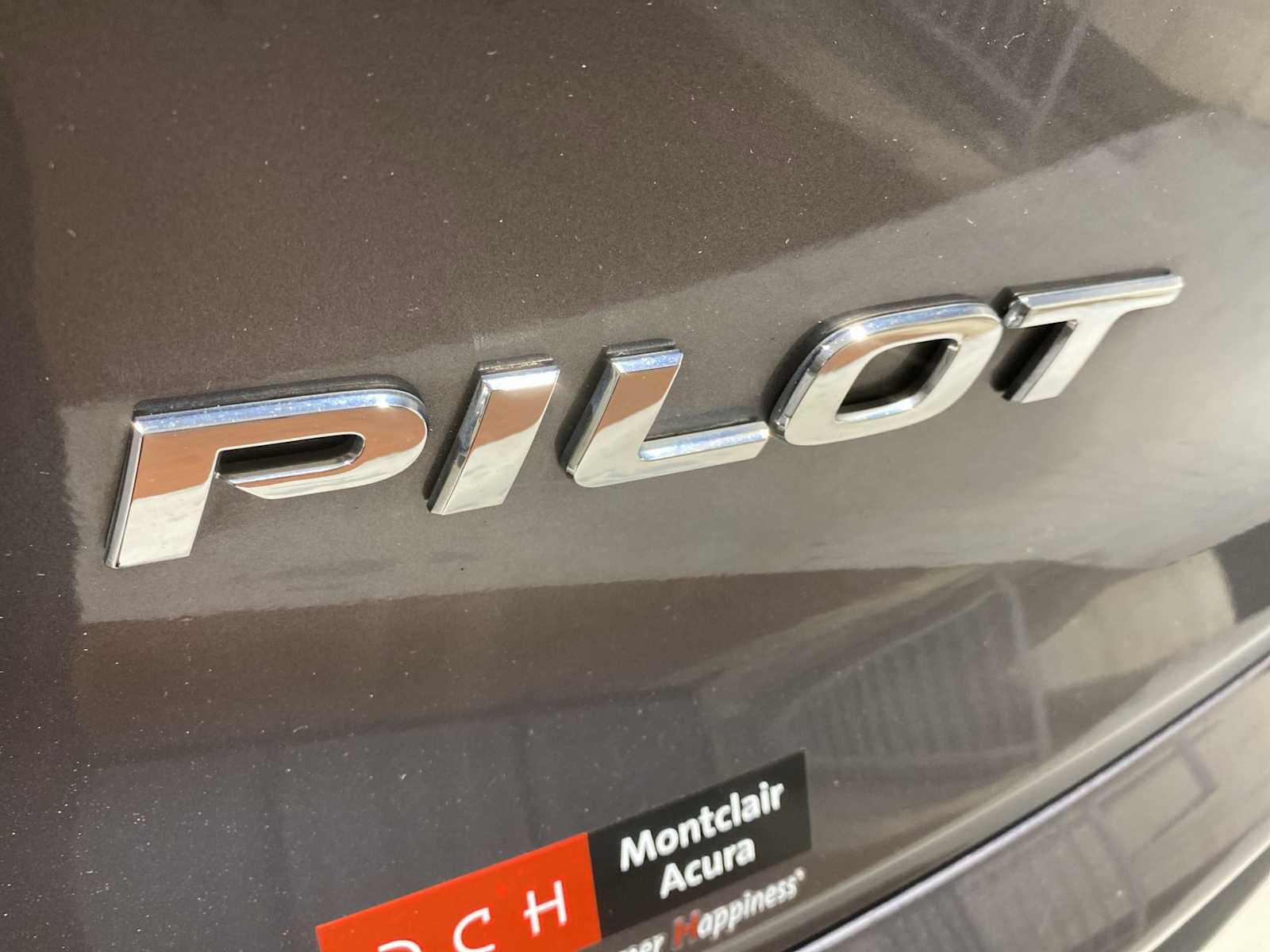 Thumbnail: 2017 Honda Pilot - 7