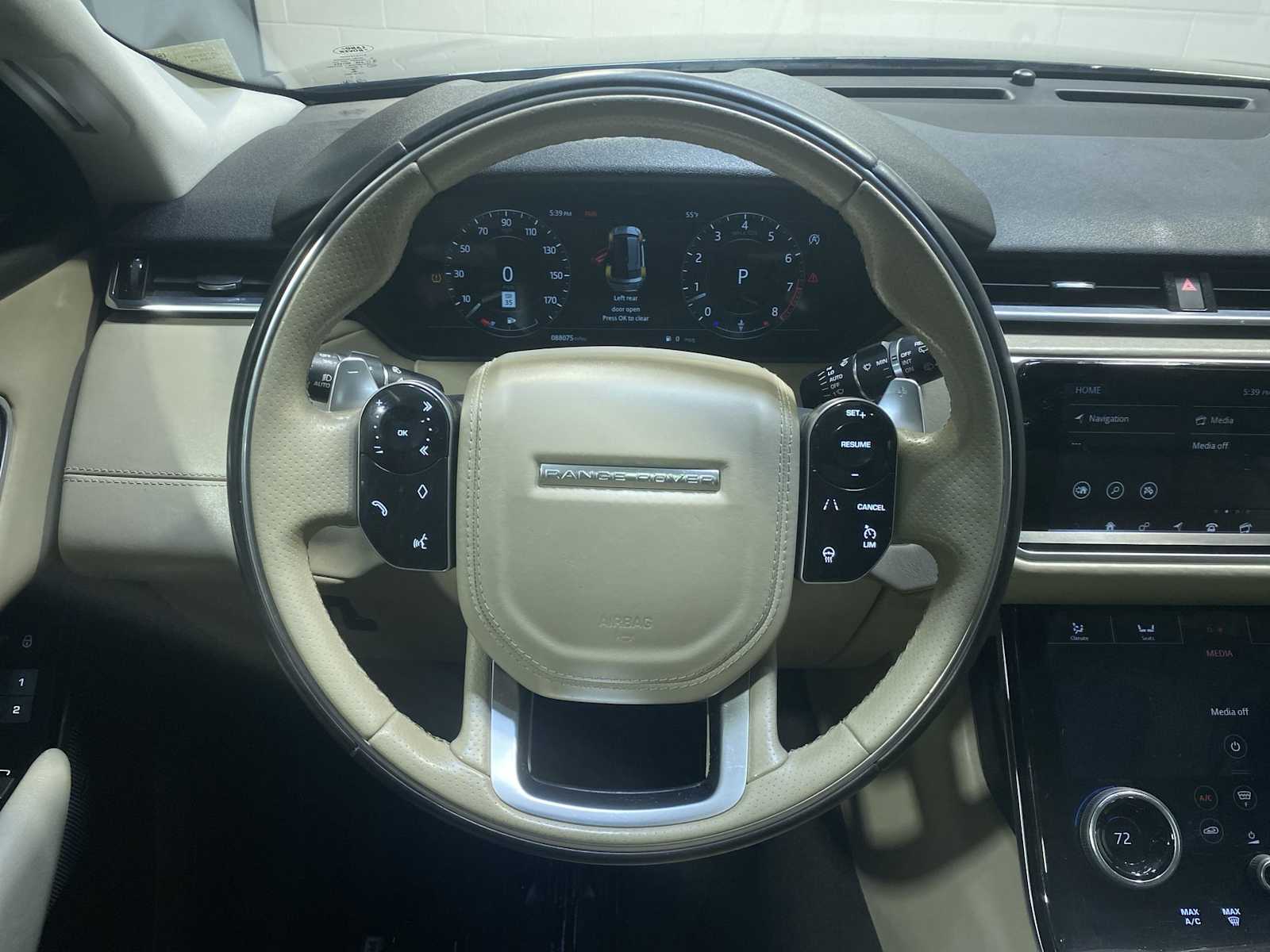 Thumbnail: 2018 Land Rover Range Rover Velar - 15