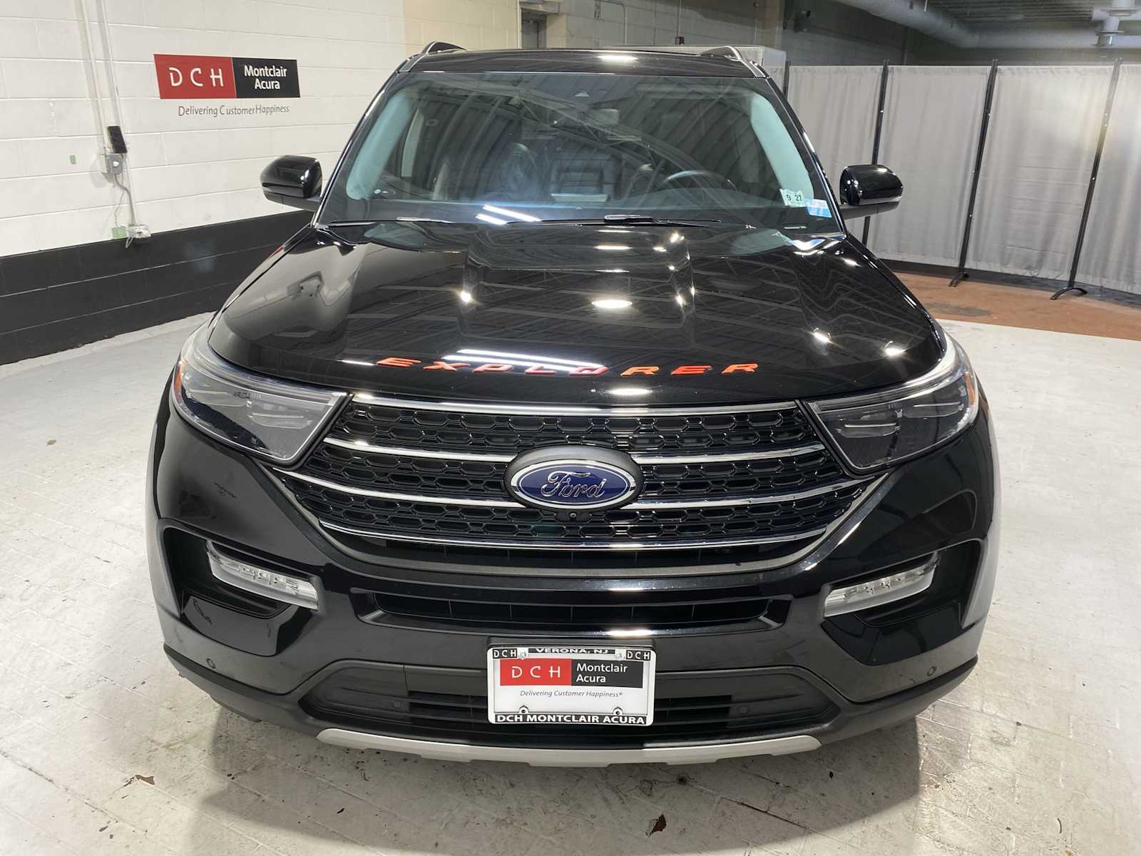 Thumbnail: 2022 Ford Explorer - 6