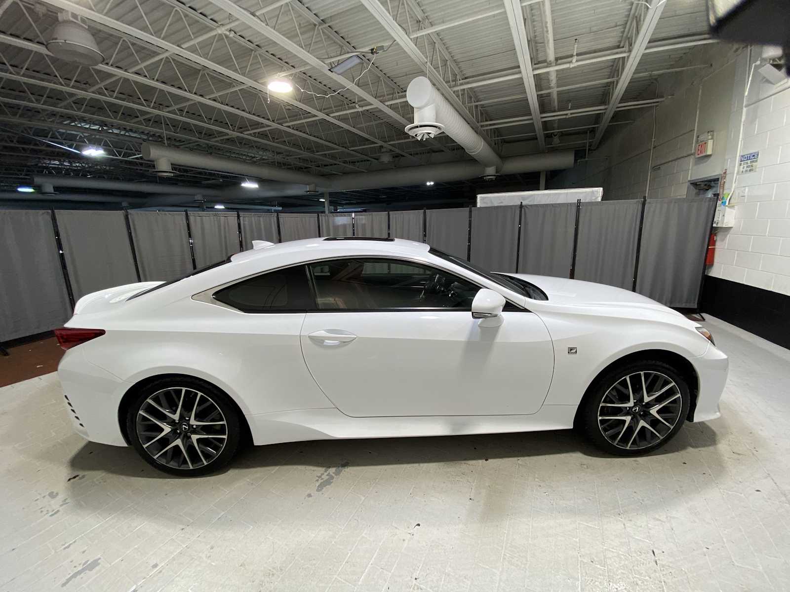 Thumbnail: 2016 Lexus RC - 27