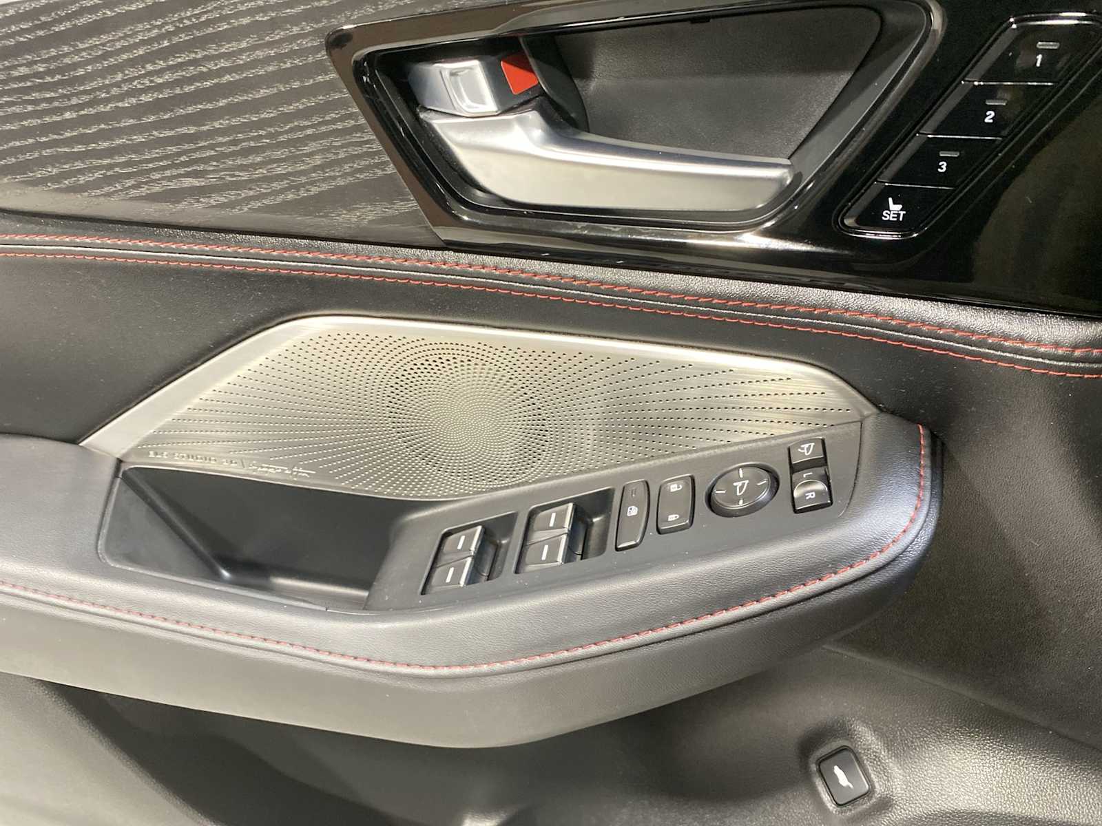 Thumbnail: 2024 Acura MDX - 23