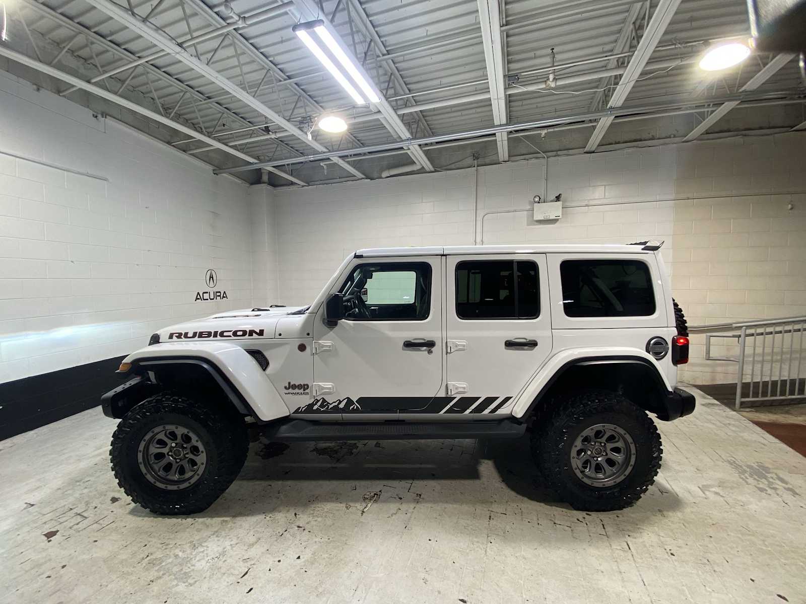 Thumbnail: 2021 Jeep Wrangler - 3