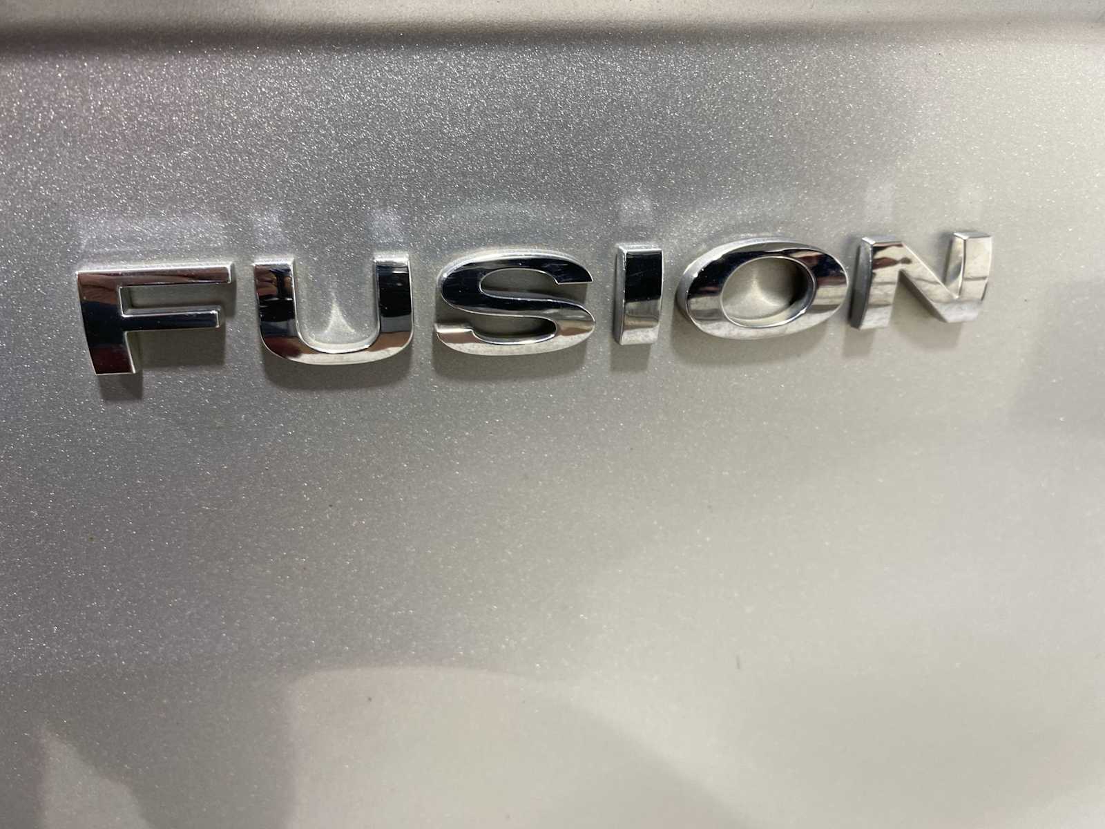 Thumbnail: 2011 Ford Fusion - 7