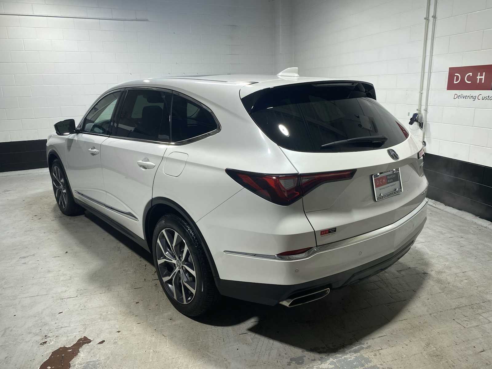 Thumbnail: 2023 Acura MDX - 4