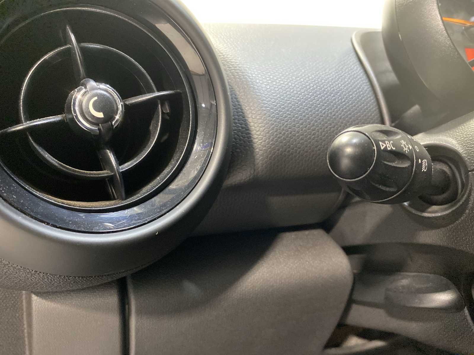 Thumbnail: 2016 MINI Cooper Countryman - 24
