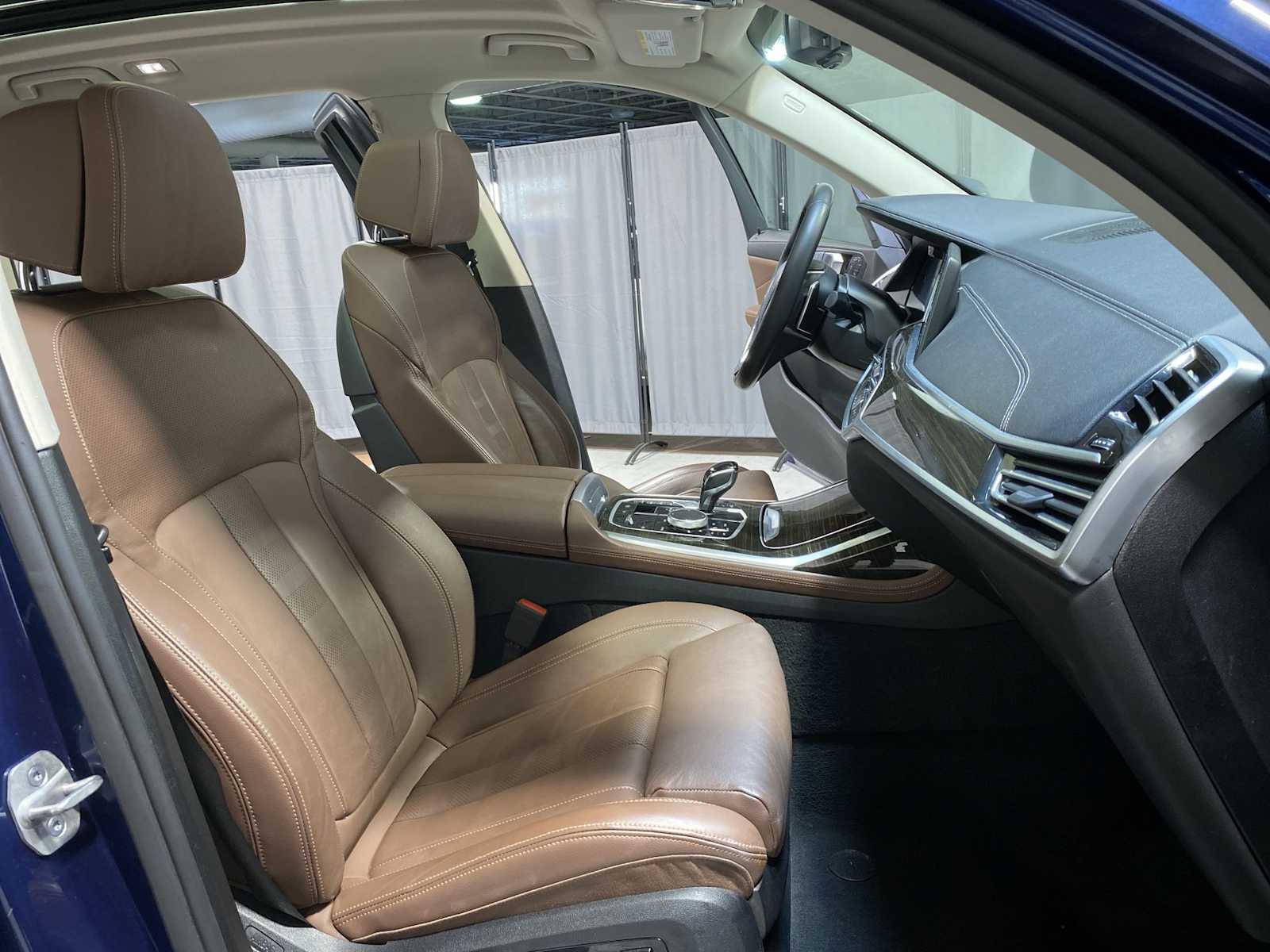 Thumbnail: 2021 BMW X7 - 14