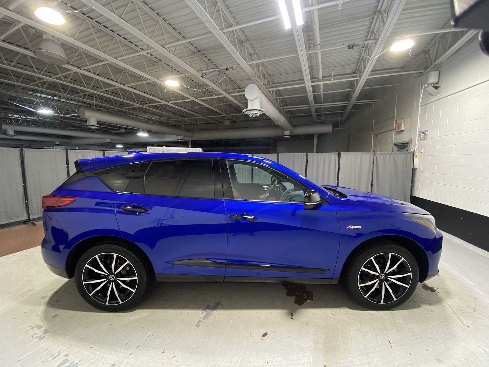 Thumbnail: 2025 Acura RDX - 27