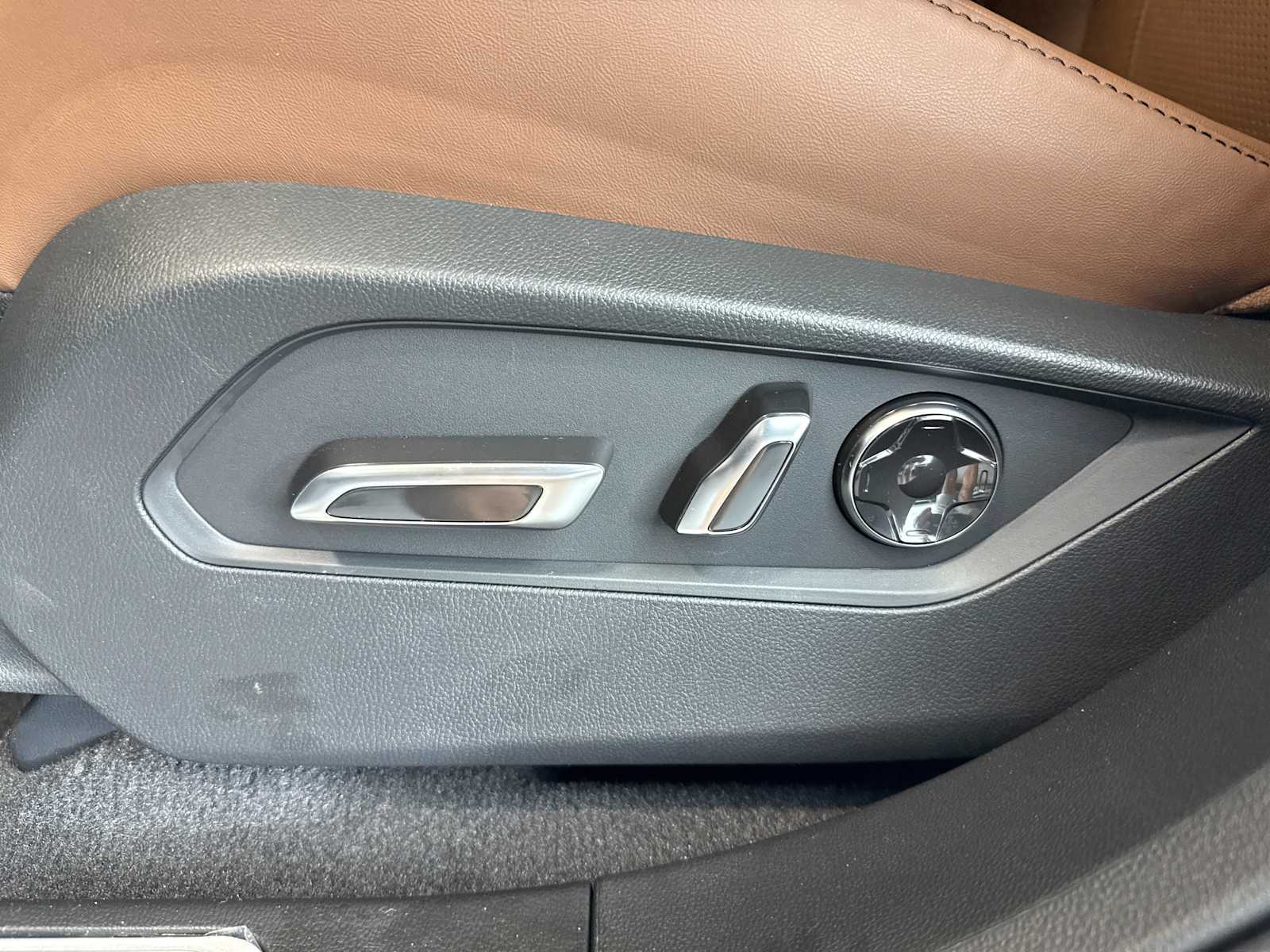 Thumbnail: 2026 Acura RDX - 18