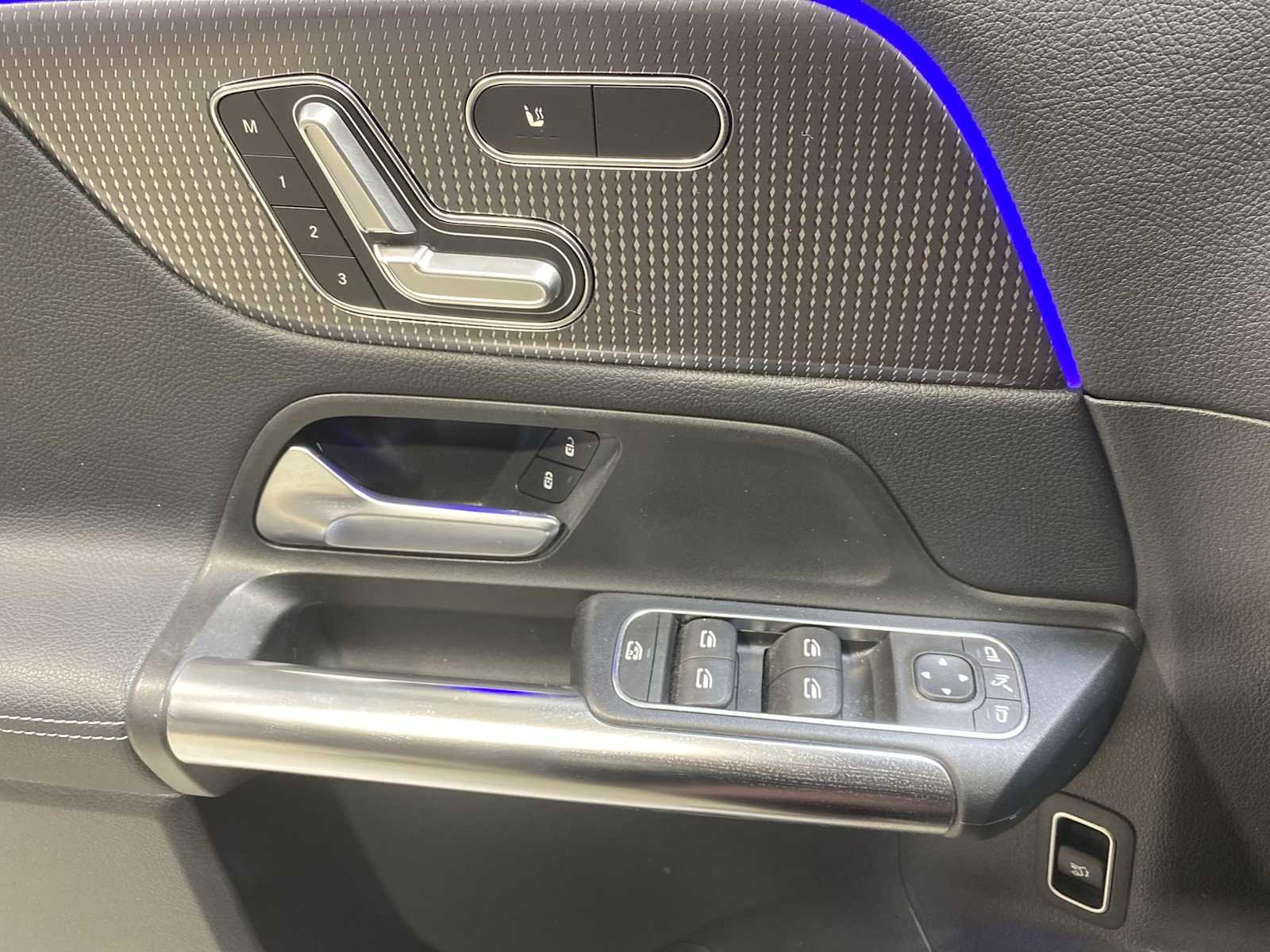 Thumbnail: 2022 Mercedes-Benz GLA - 23