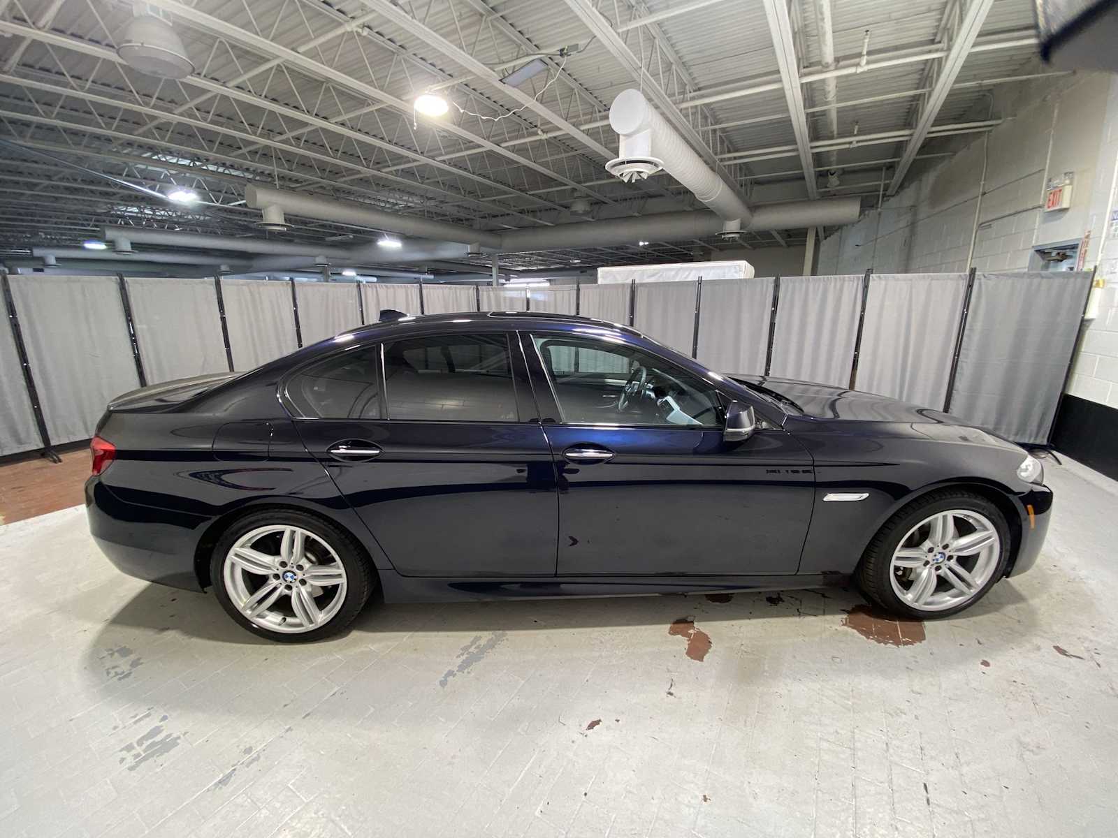 Thumbnail: 2016 BMW 5 Series - 27