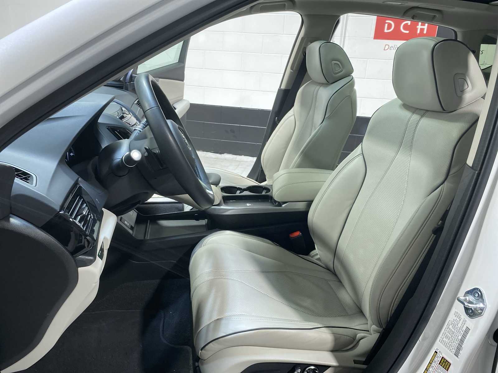 Thumbnail: 2025 Acura RDX - 11