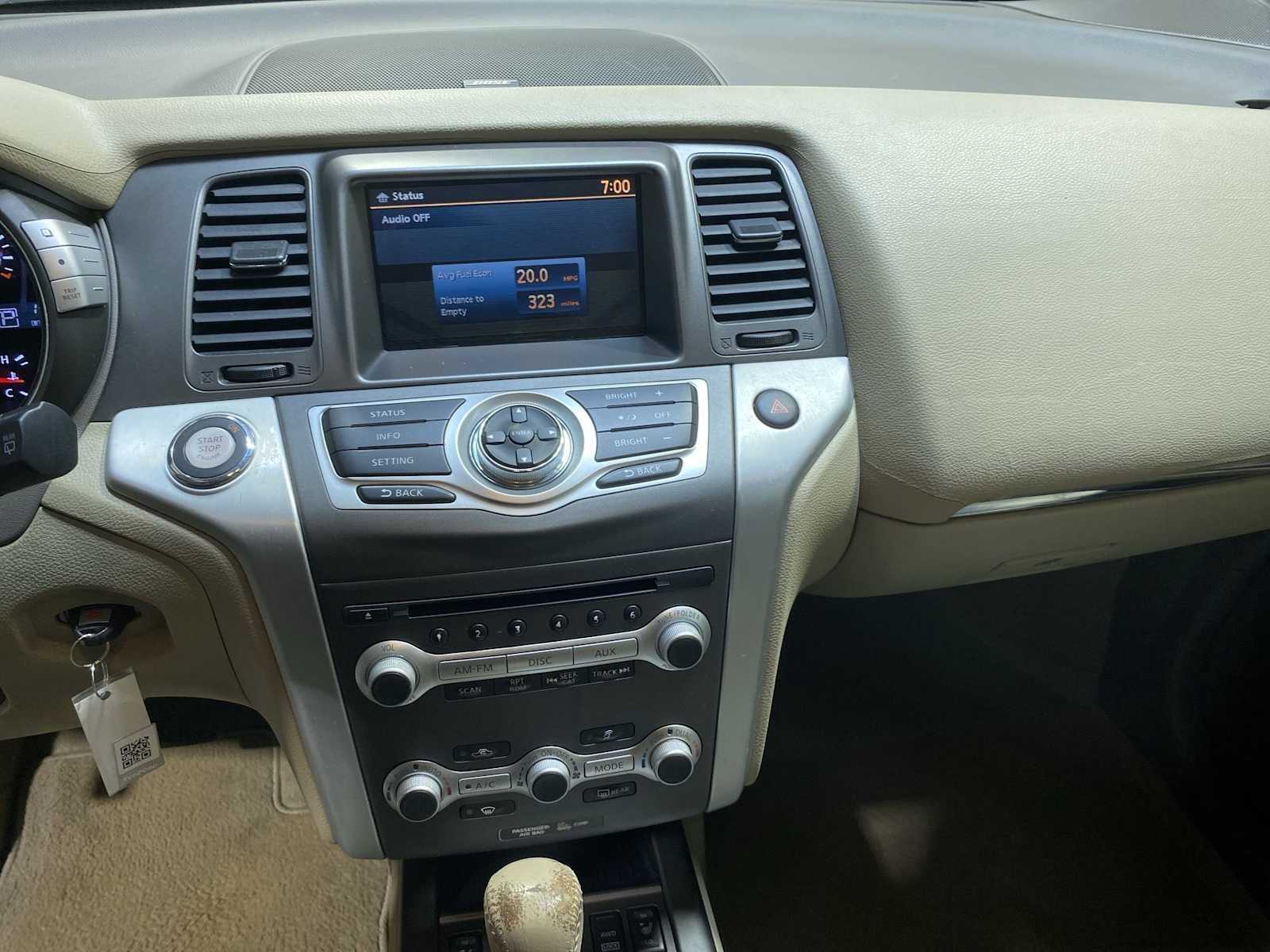 Thumbnail: 2011 Nissan Murano - 16