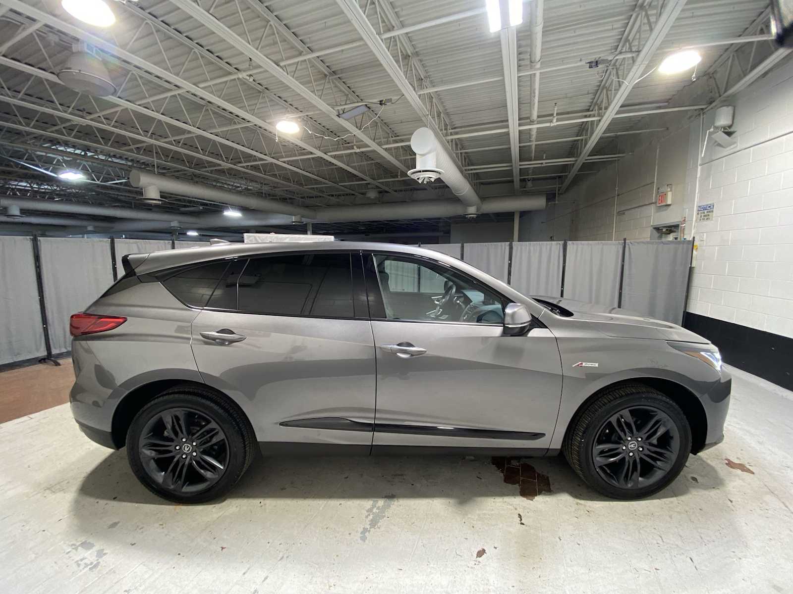 Thumbnail: 2023 Acura RDX - 27