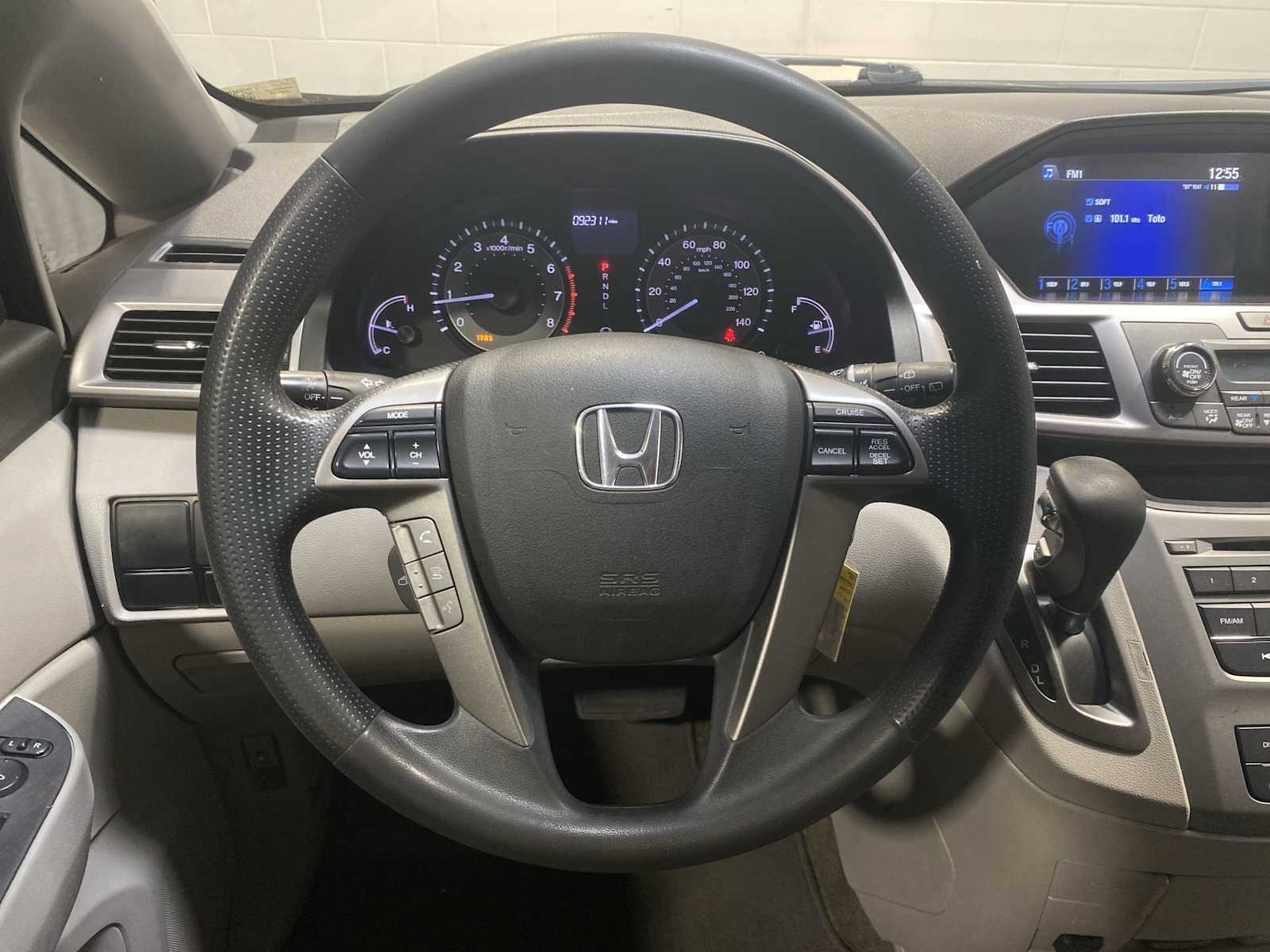 Thumbnail: 2016 Honda Odyssey - 15