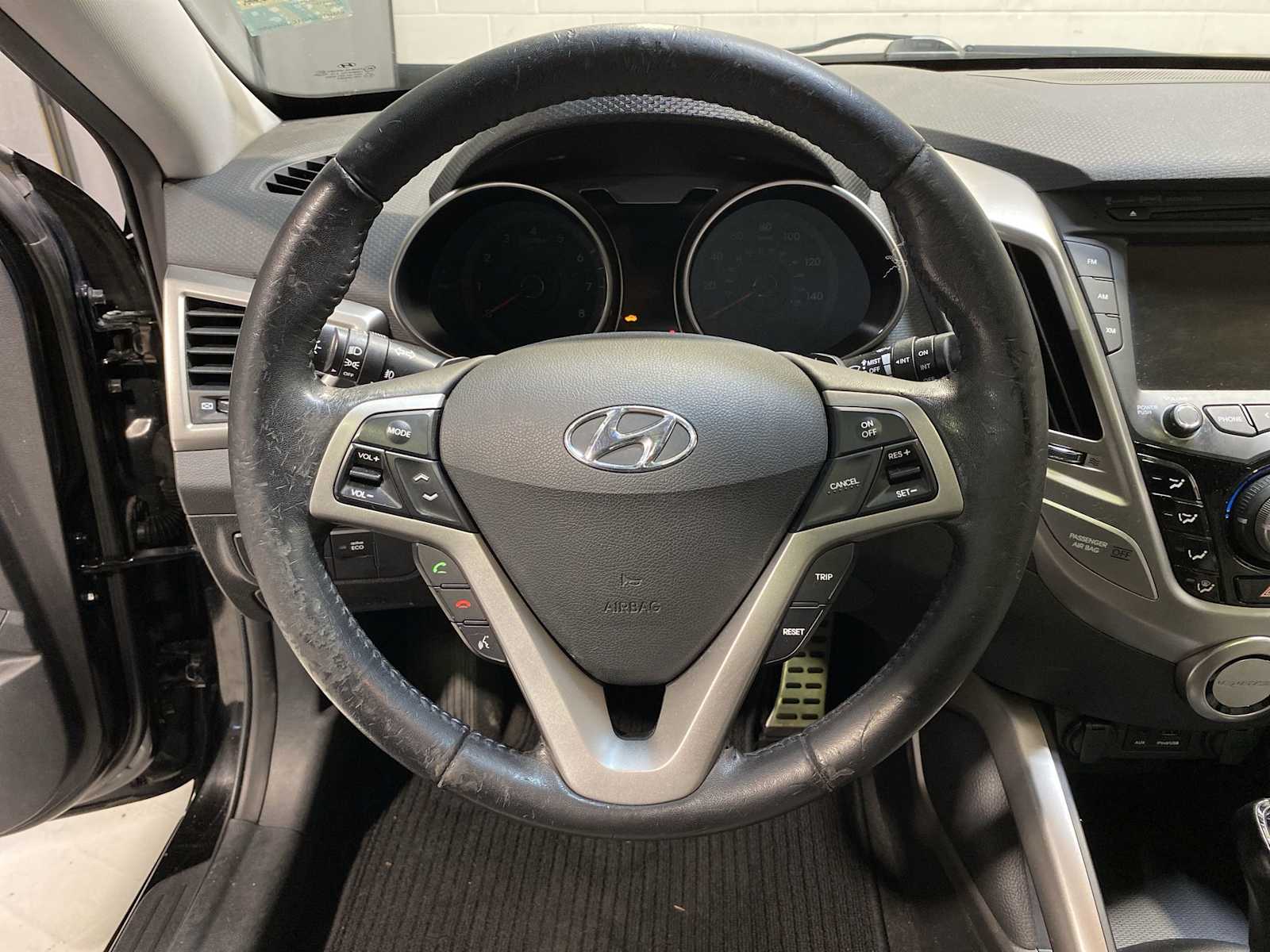 2012 Hyundai Veloster N 14