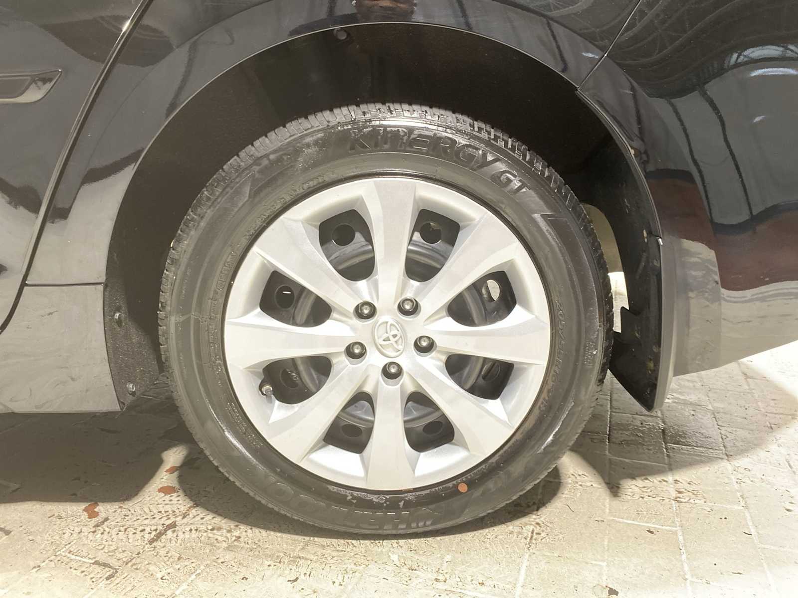 Thumbnail: 2023 Toyota Corolla - 8