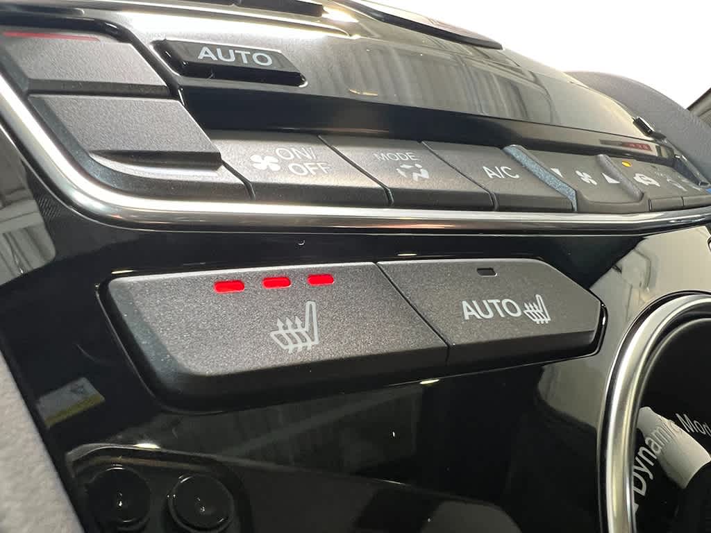 Thumbnail: 2025 Acura RDX - 19