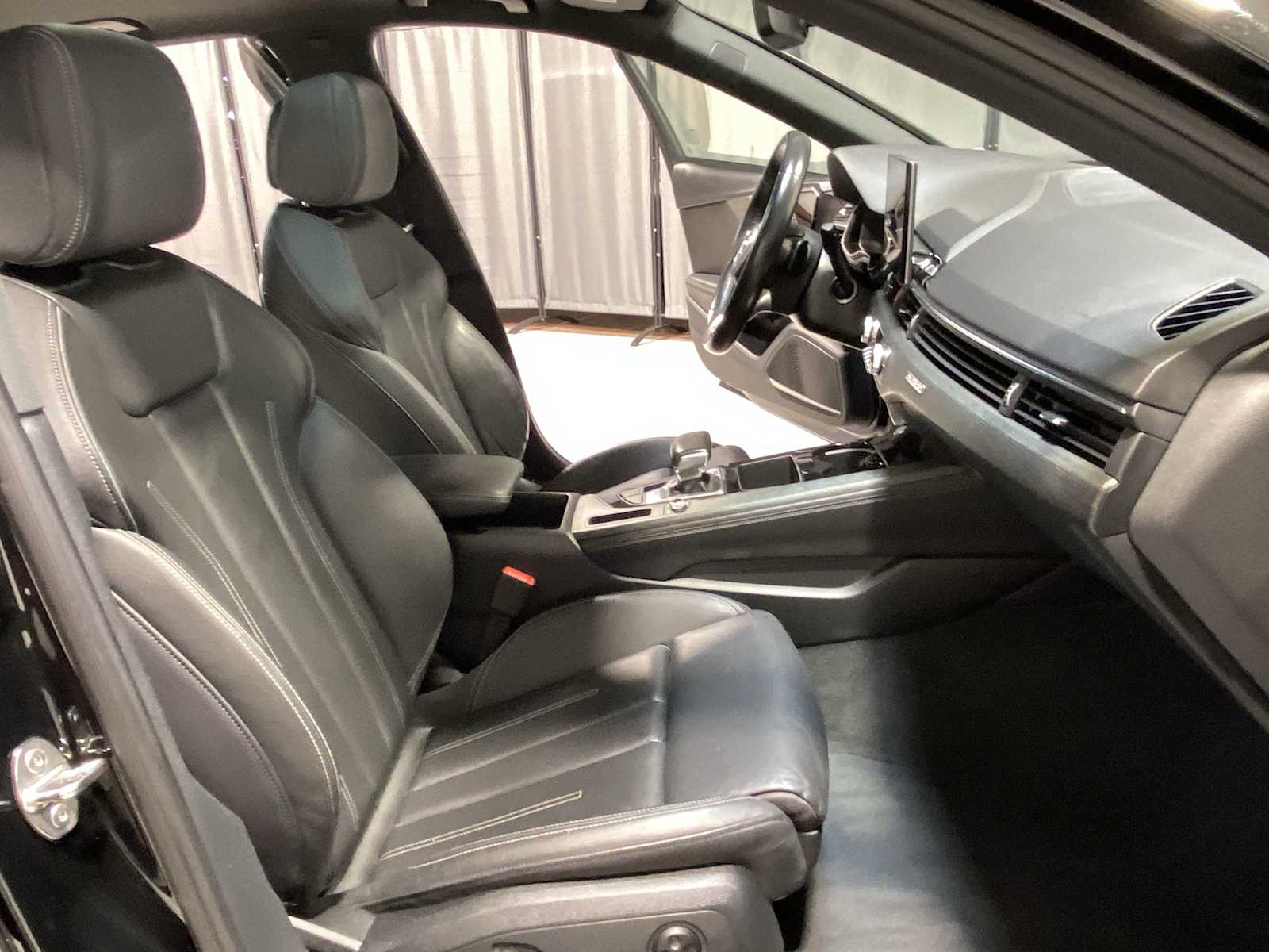 Thumbnail: 2023 Audi A4 - 14