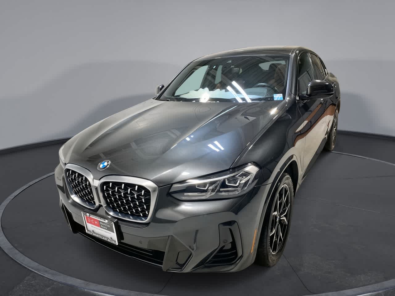 Thumbnail: 2023 BMW X4 - 1