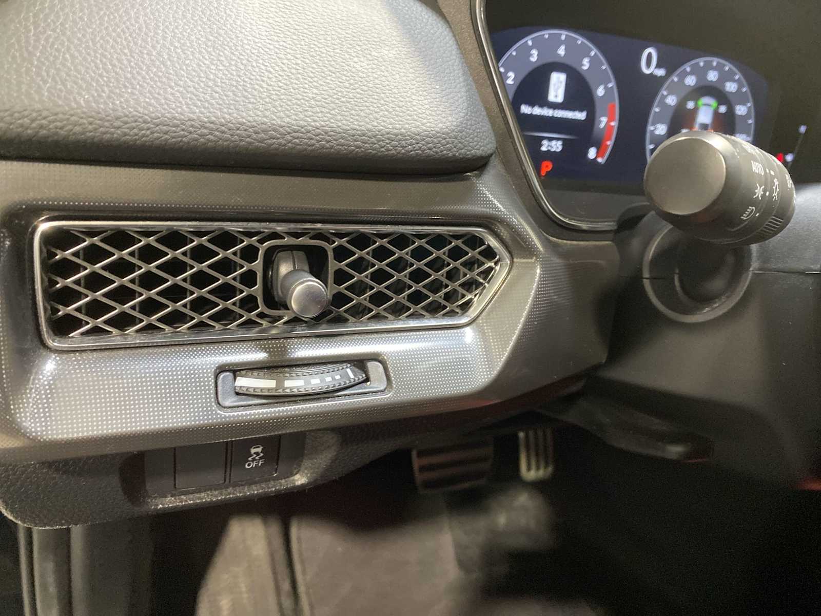 Thumbnail: 2023 Acura Integra - 24