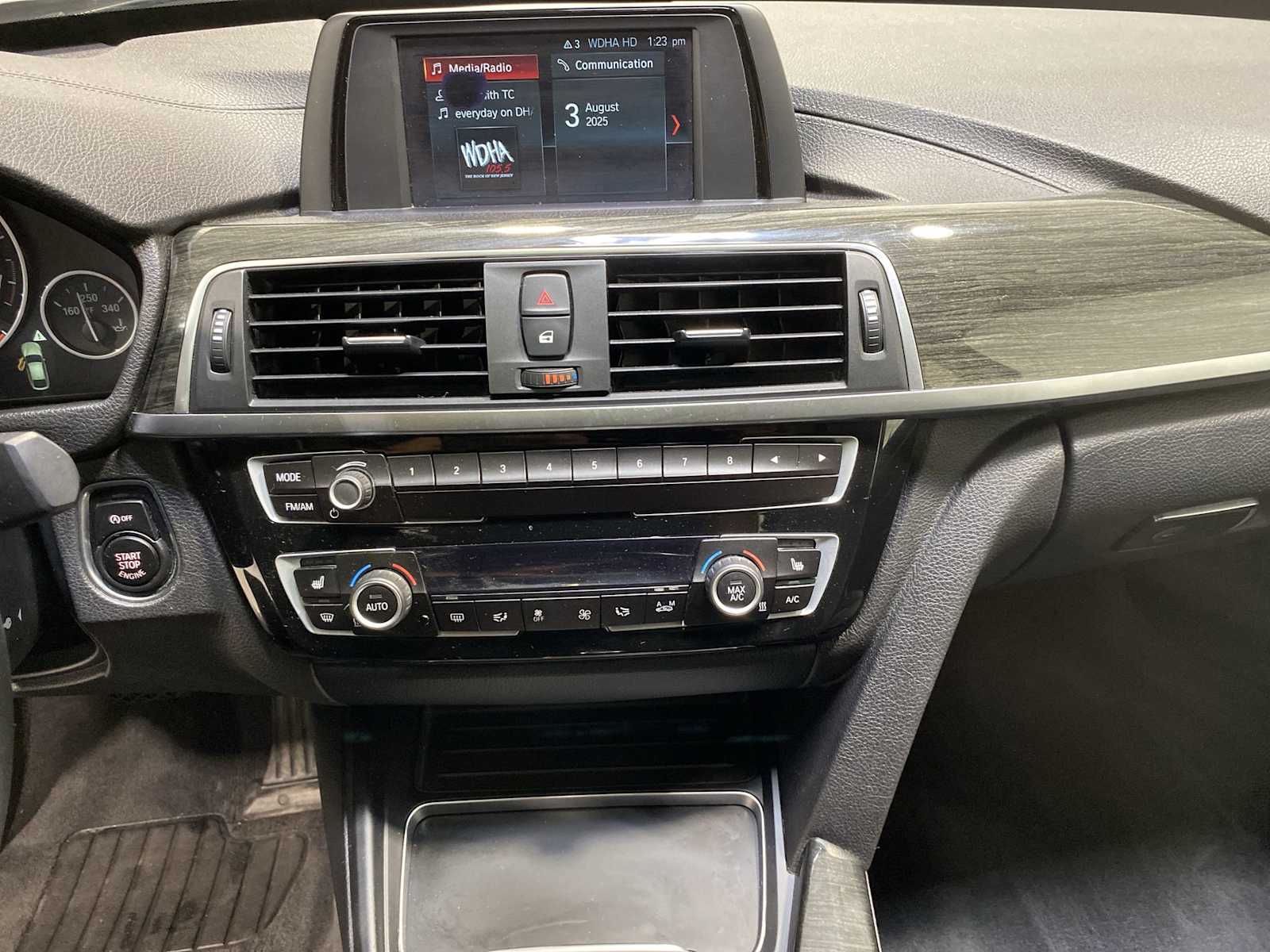 Thumbnail: 2019 BMW 3 Series - 15